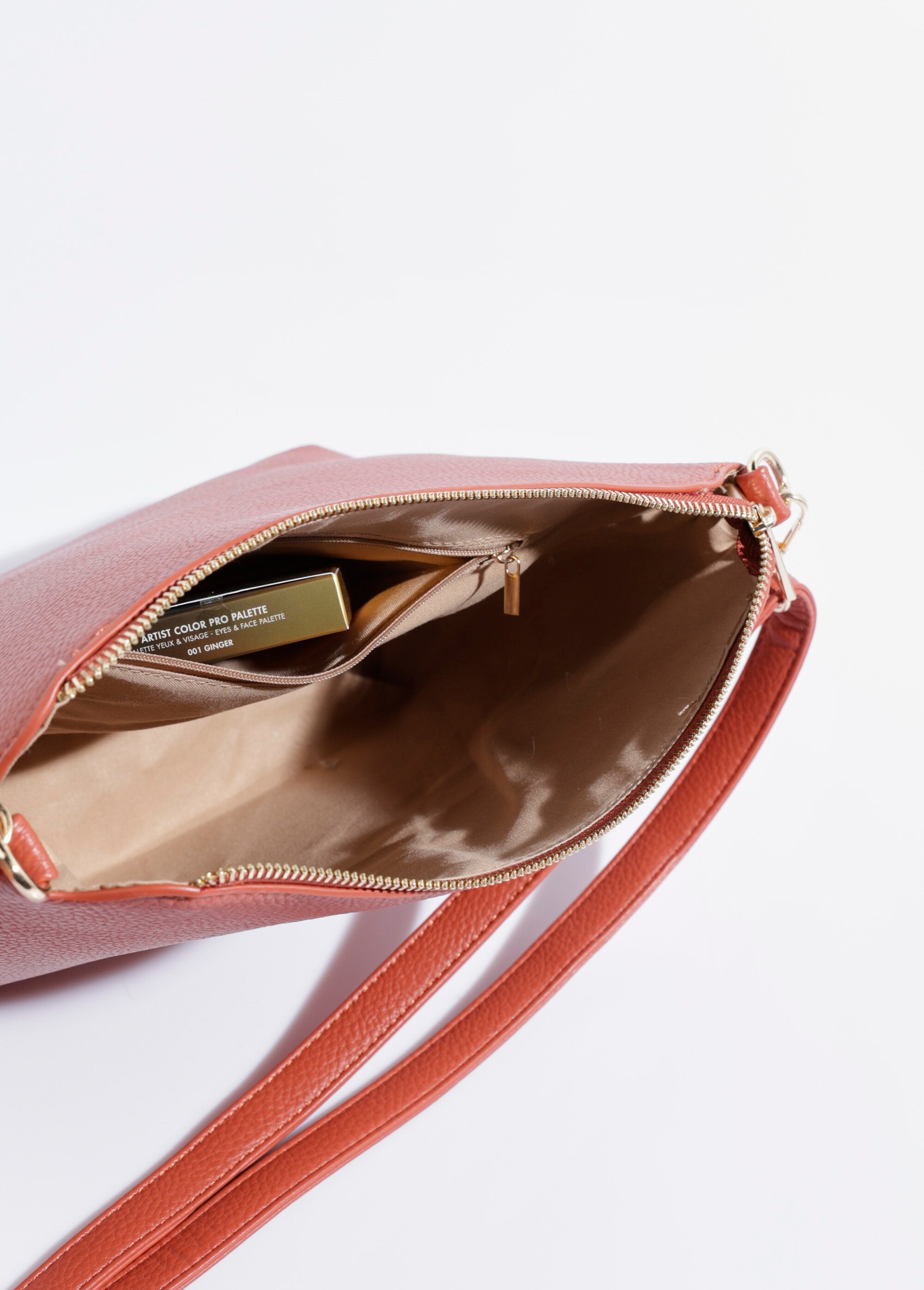 Bolso_de_mano_con_correa_de_hombro_ajustable_Tomette_DE2_slim