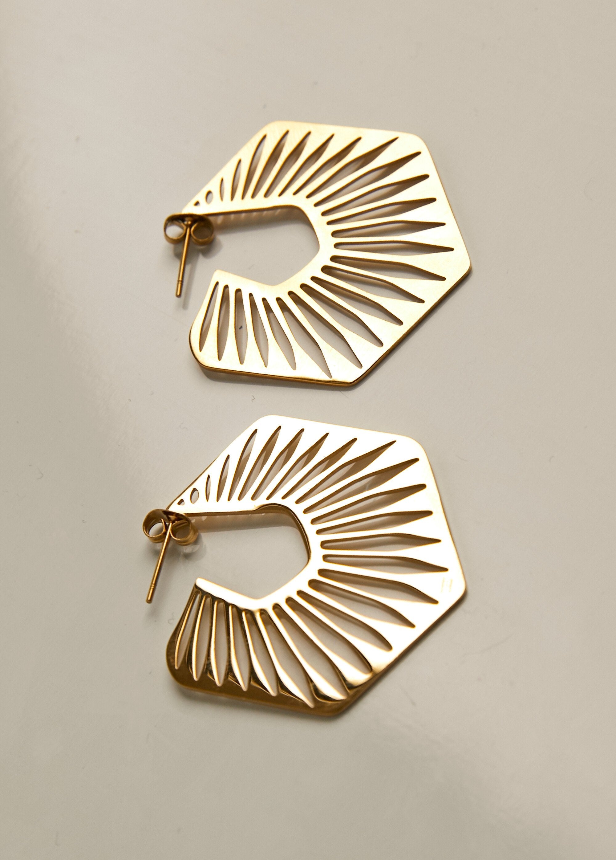 Pendientes_geométricos_de_acero_Dorado_DE2_slim
