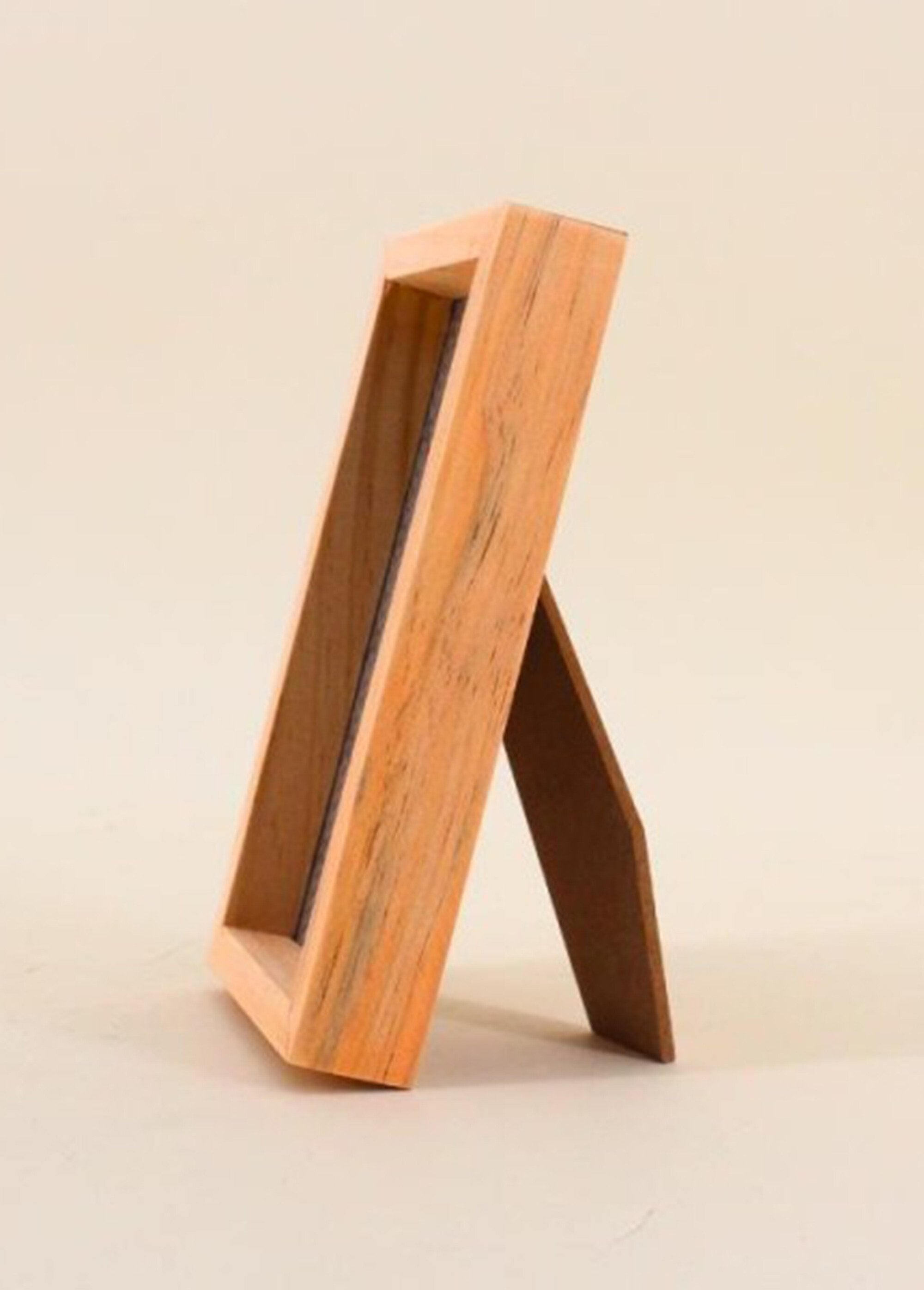 Marco_de_fotos_de_10x15cm_fabricado_en_madera_certificada_Natural_DE1_slim