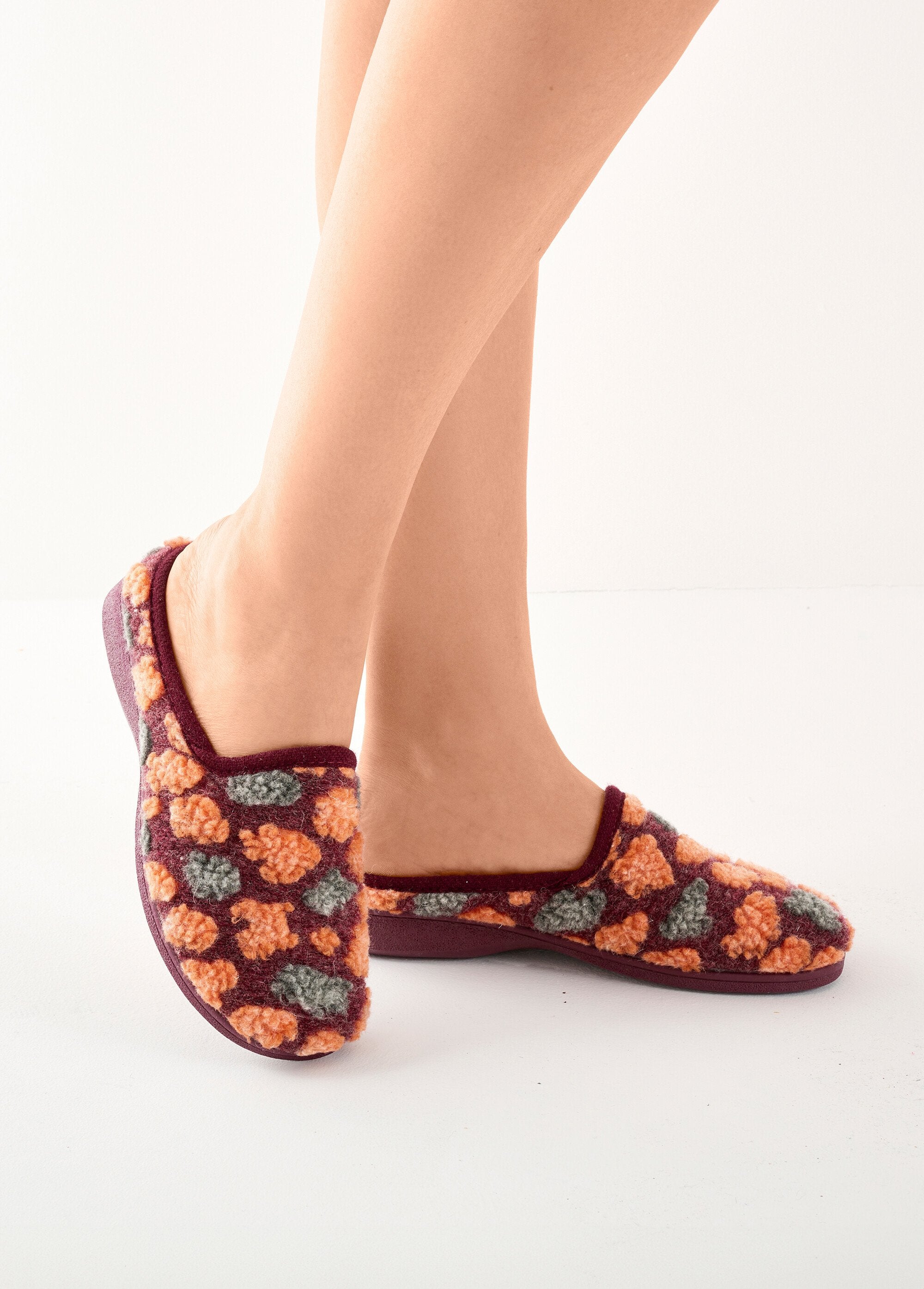 Pantuflas_tipo_mule_de_ancho_confort_Burdeos_SF1_slim