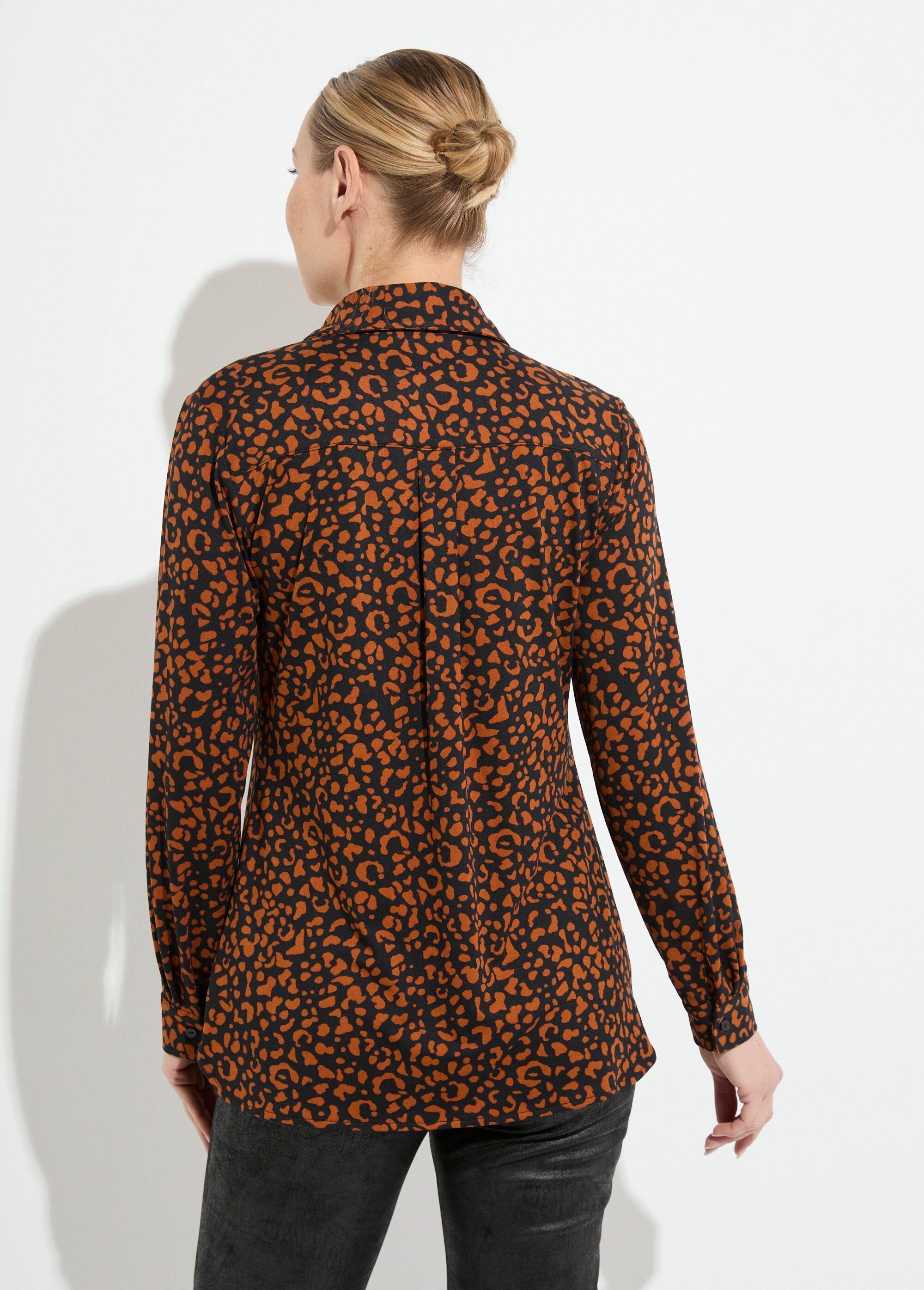 Blusa_de_punto_cálida_con_estampado_de_piel_animal_Negro_y_marrón_DO1_slim