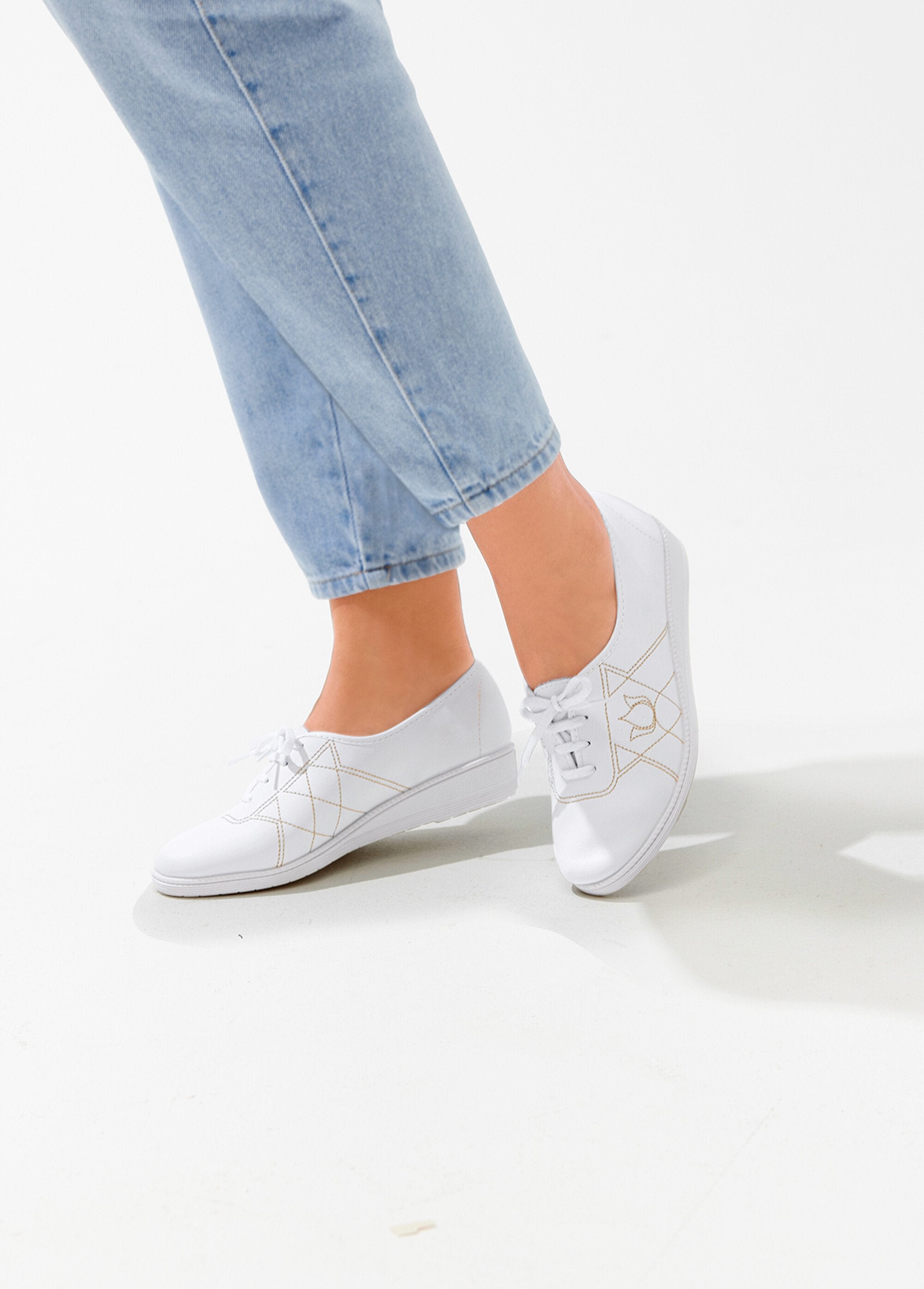 Derbys_ancho_confort_piel_con_cordones_Blanco,_Blanca_SF1_slim