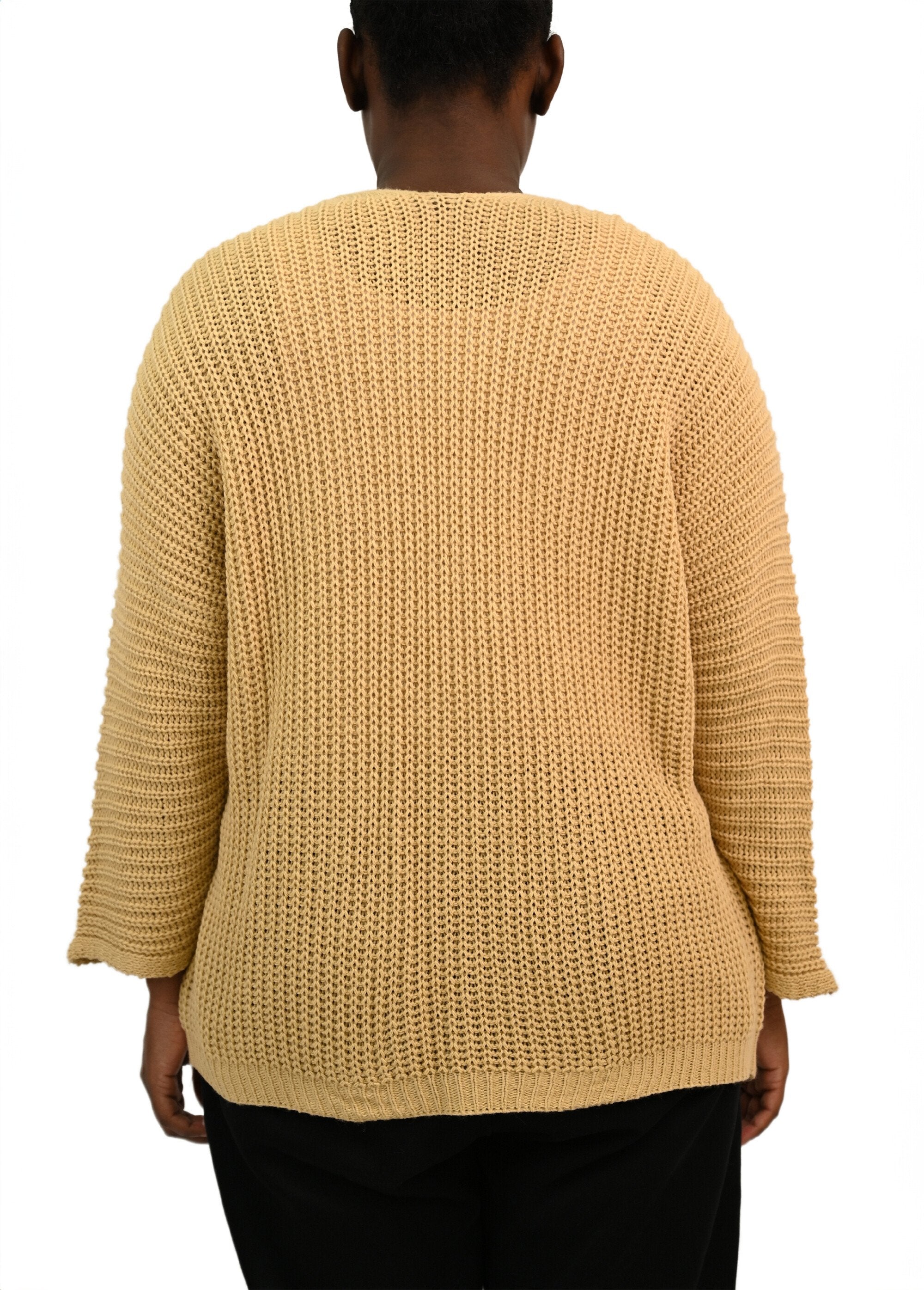 Chaleco_largo_de_punto_con_bolsillos_de_parche_Beige_DO1_curvy