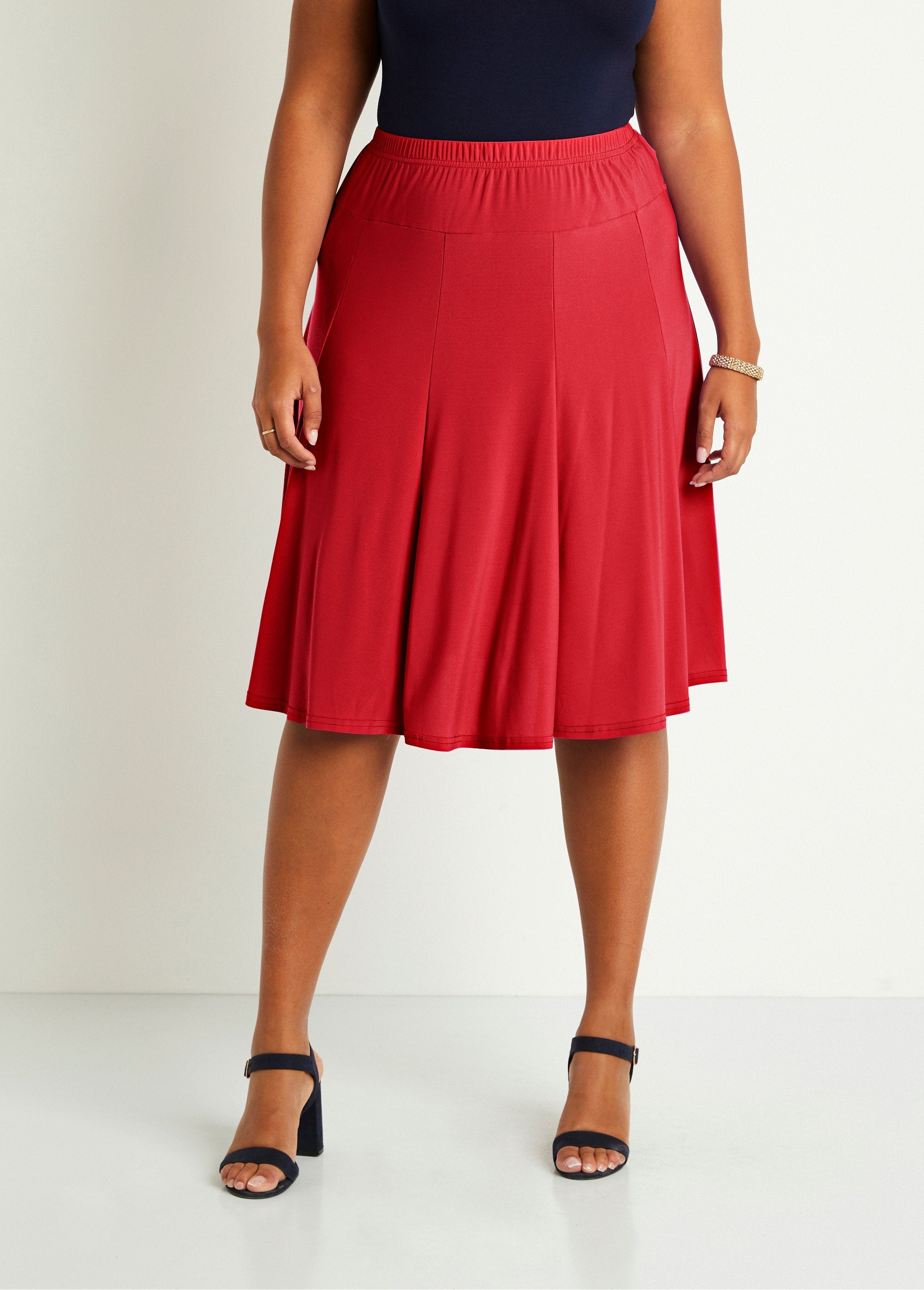 Falda_midi_de_punto_evasé_guinda_FA1_curvy