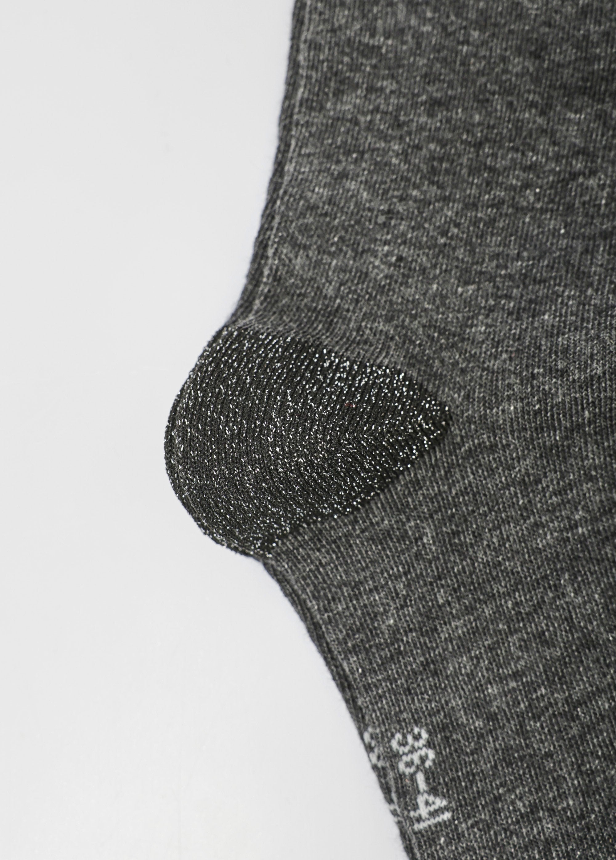 Paquete_de_3_calcetines_elegantes_para_la_puntera_y_el_talón._Gris_DE2_slim