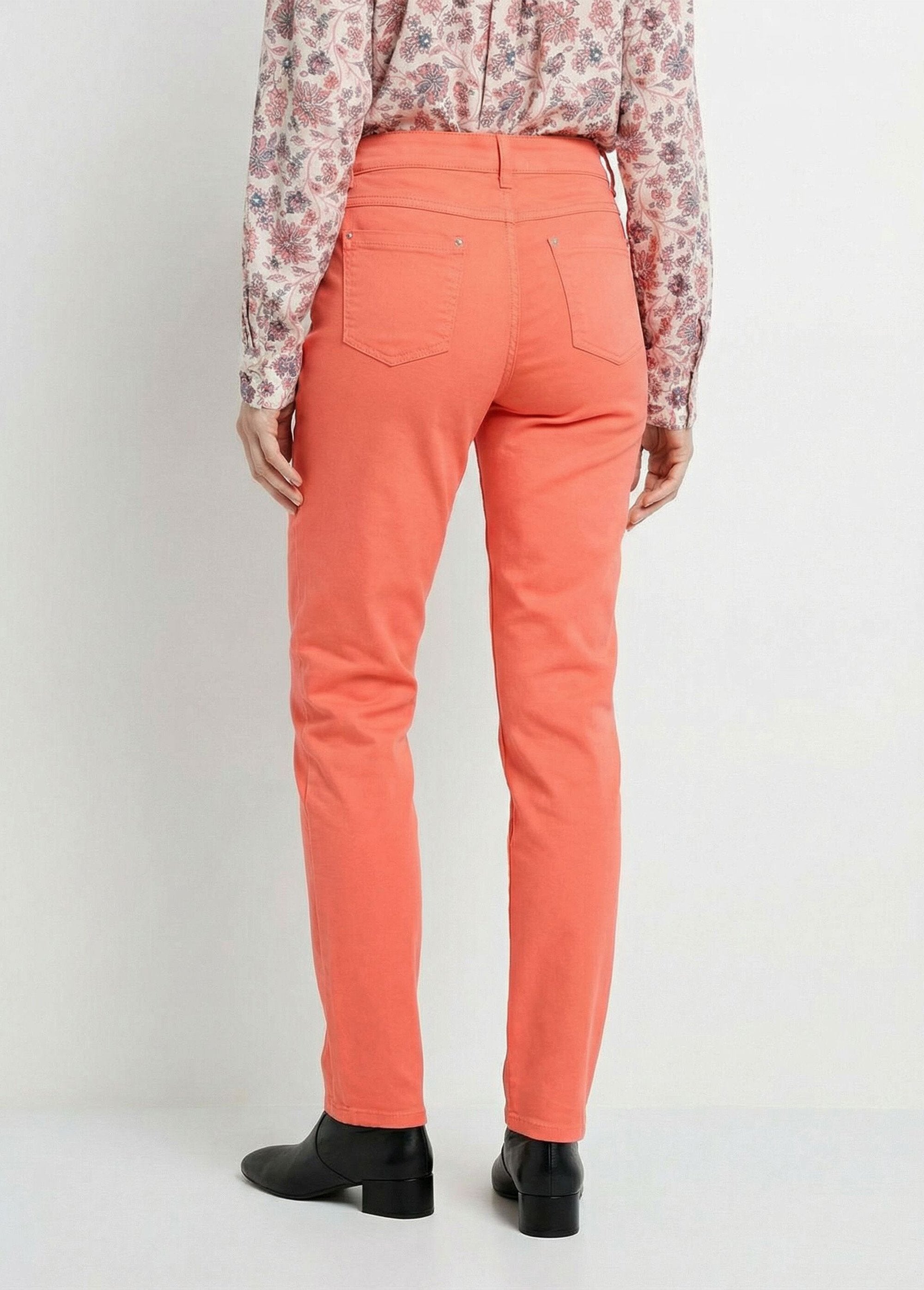 Pantalón_recto_de_cinco_bolsillos_de_algodón_elástico_Coral_DO1_slim
