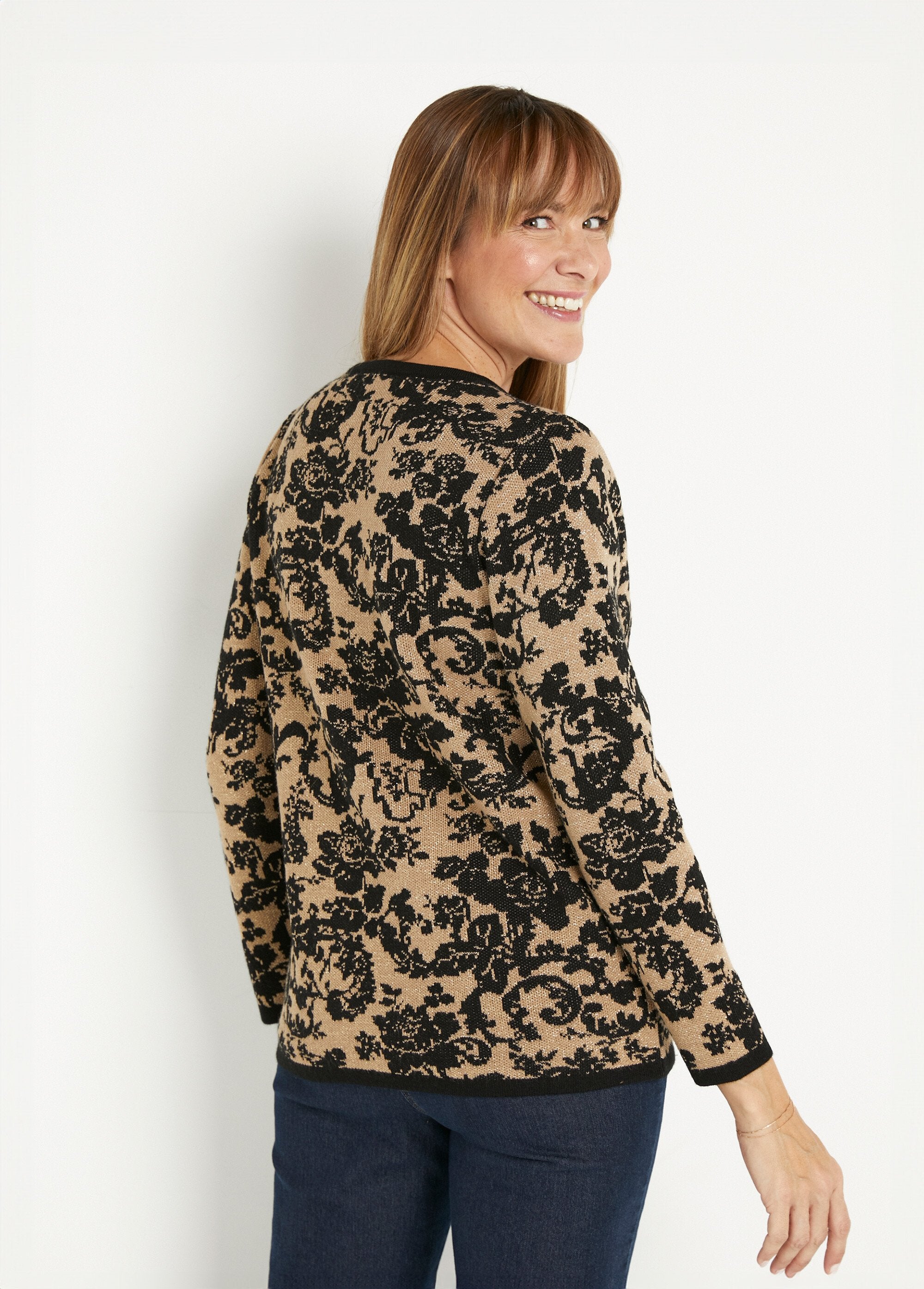 Cálido_jersey_de_jacquard_floral,_cuello_redondo_Oro_y_negro_DO1_slim
