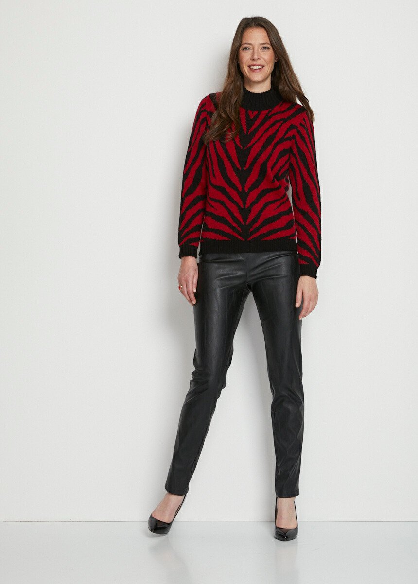 Jersey_de_jacquard_de_cebra_con_cuello_alto_rojo_y_negro_SF1_slim