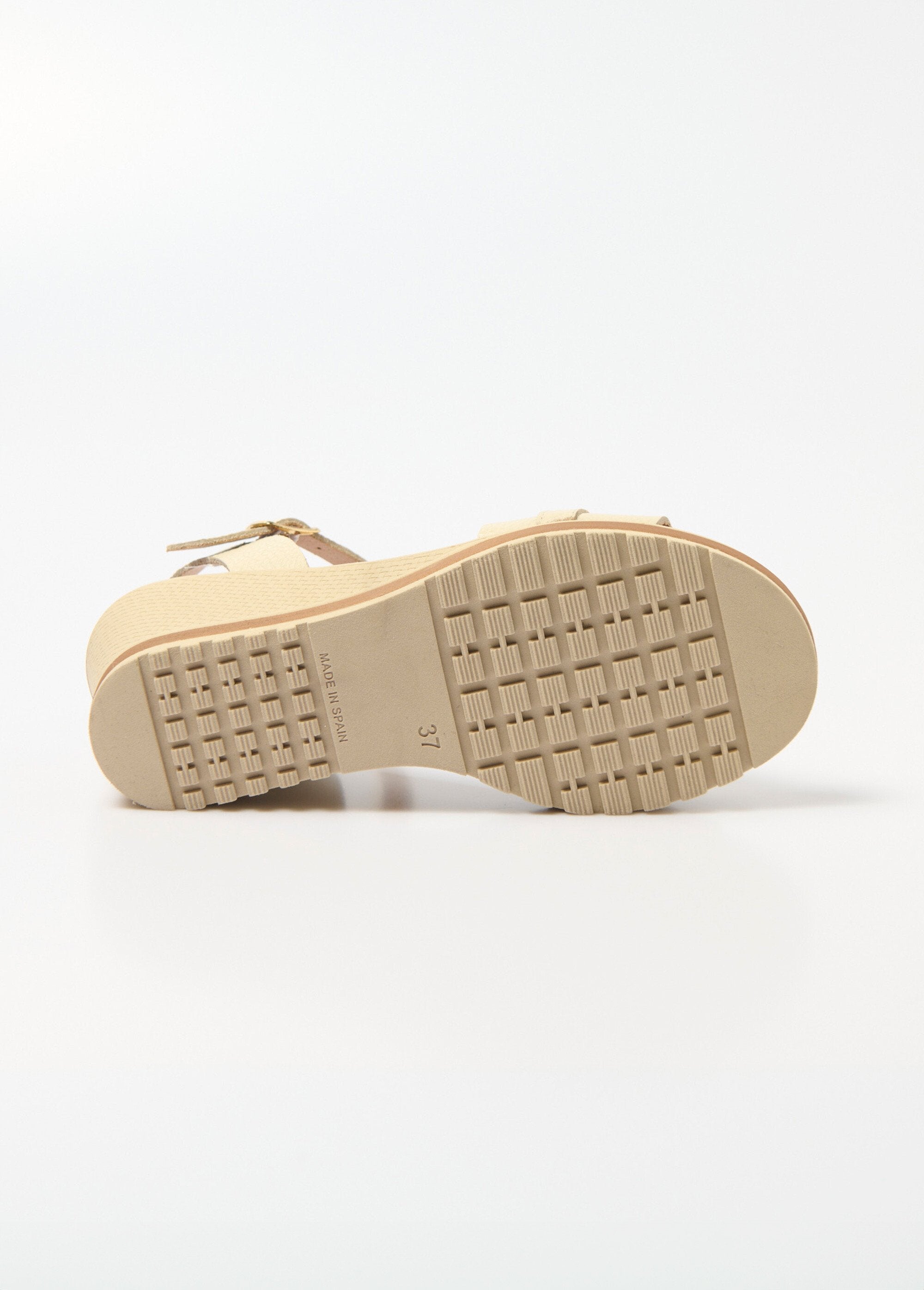 Sandalias_de_cuña_anchas_de_piel_elegantes_y_cómodas_Beige_UN1_slim