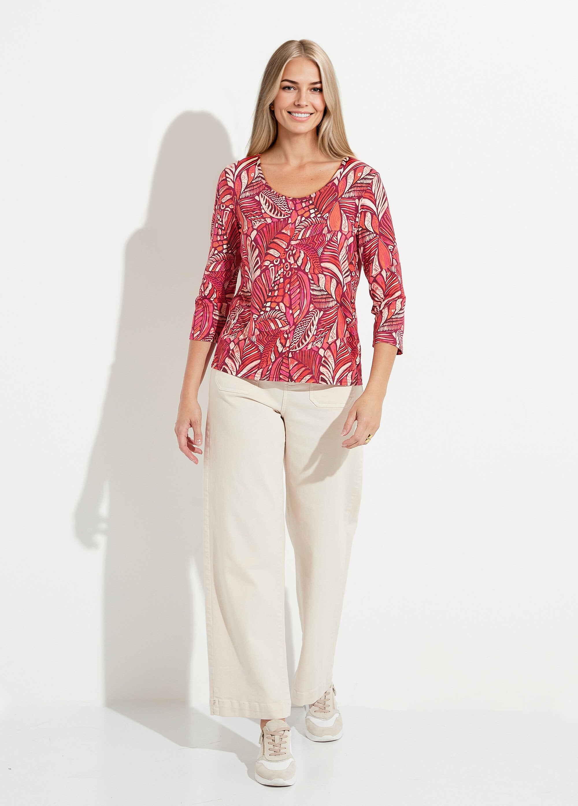 Camiseta_de_cuello_redondo_con_estampado_de_patchwork_rosa_y_naranja_SF1_slim