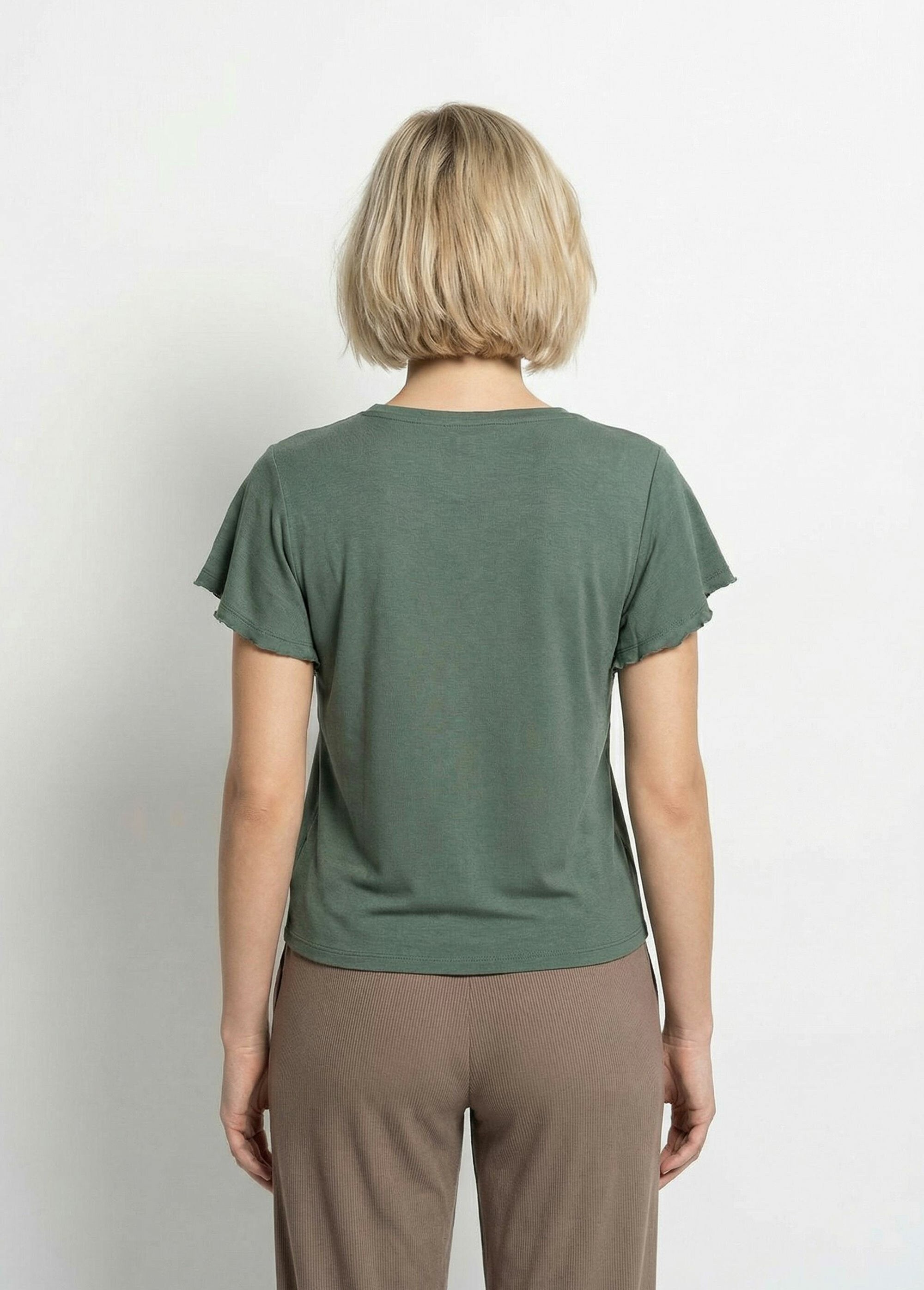 Camiseta_de_cuello_en_V_de_punto_acanalado,_Essential_Caqui_DO1_slim