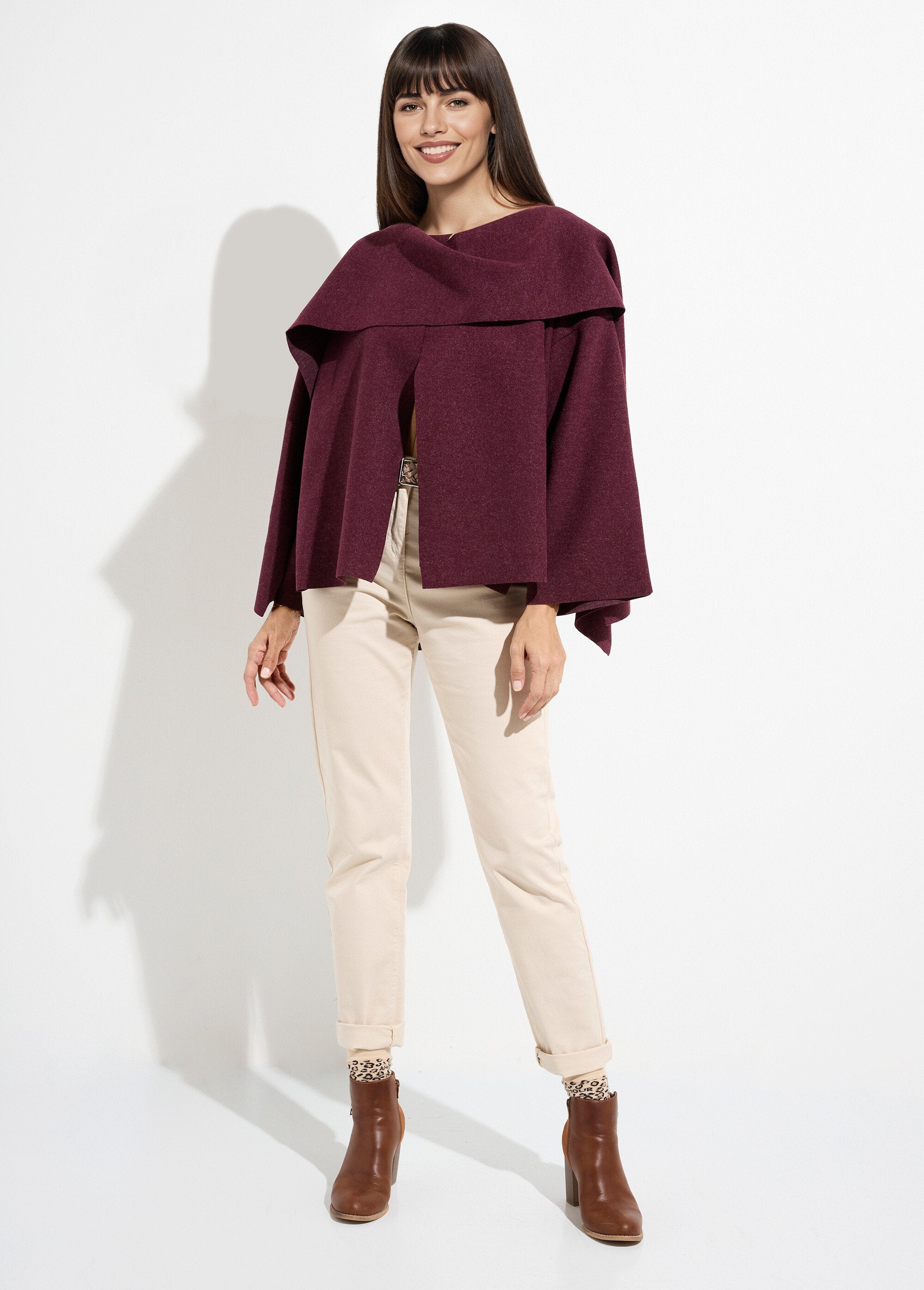 Chaqueta_con_botón_joya_de_metal_y_bufanda_Burdeos_SF1_slim