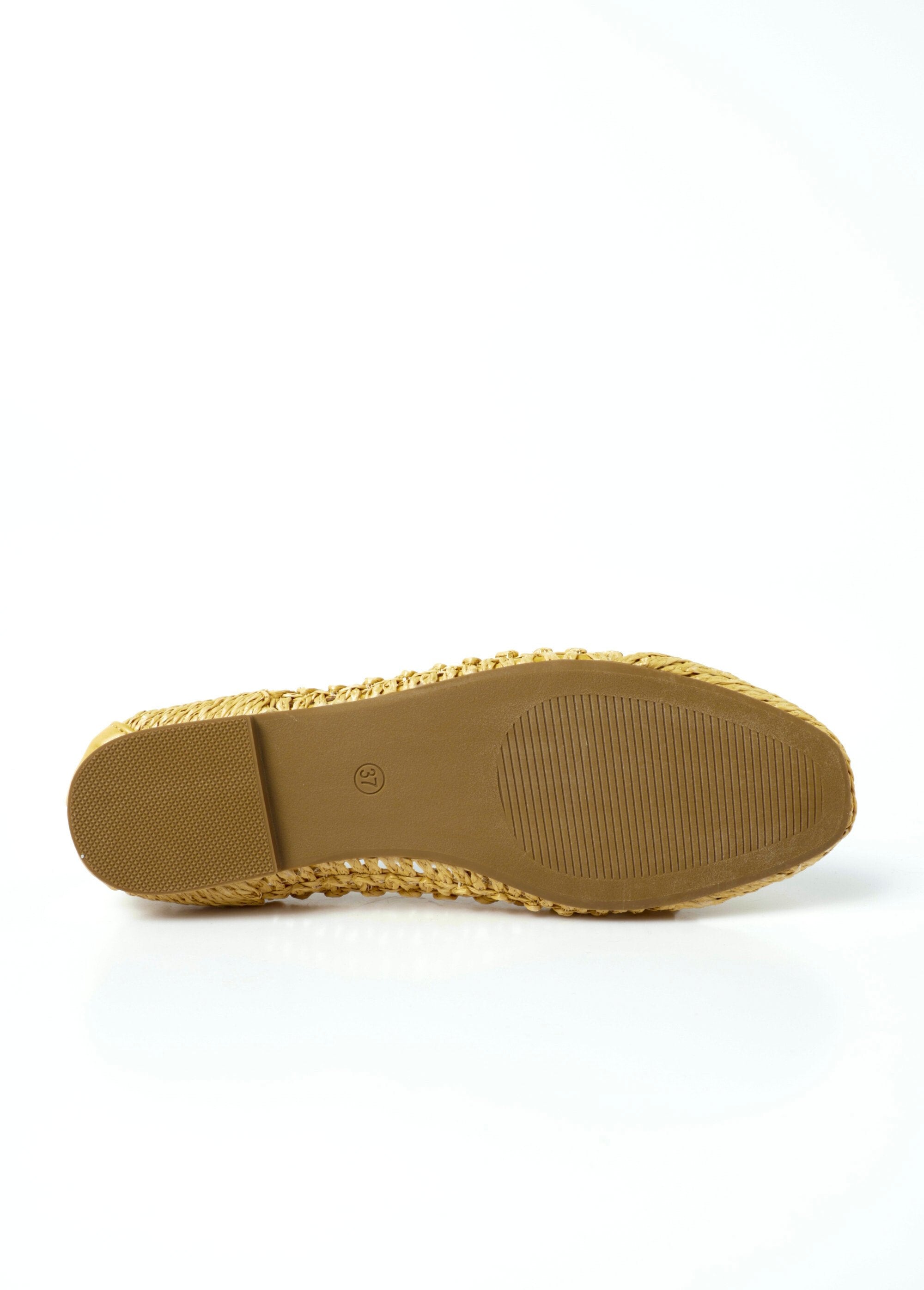 Bailarinas_planas_caladas_de_aspecto_natural_Beige_UN1_slim
