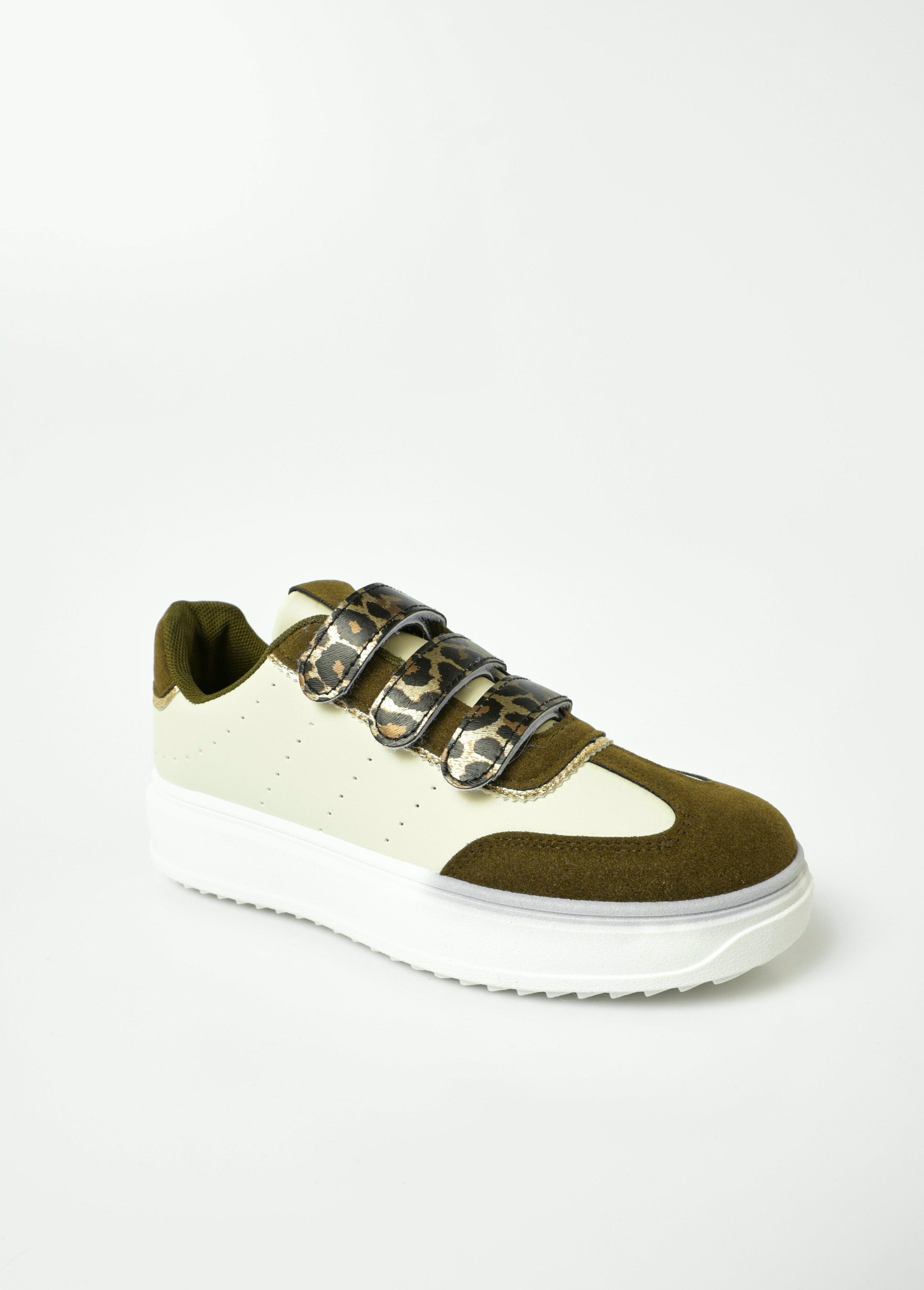 Zapatillas_bimateriales_con_velcro_animal_print_Caqui_FA1_slim