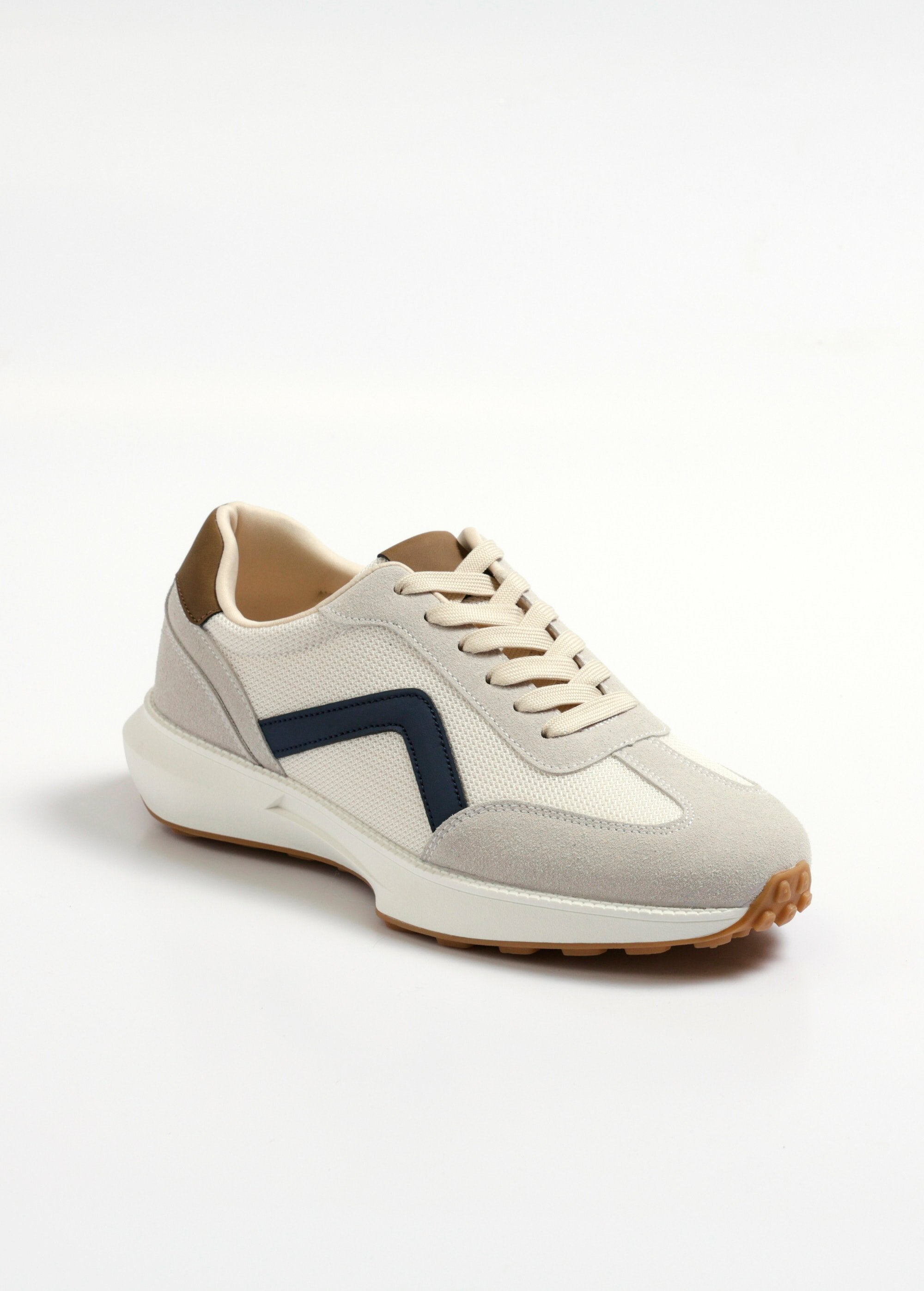 Zapatillas_deportivas_estilo_jogger_bicolor_y_bimaterial_Beige_FA1_slim