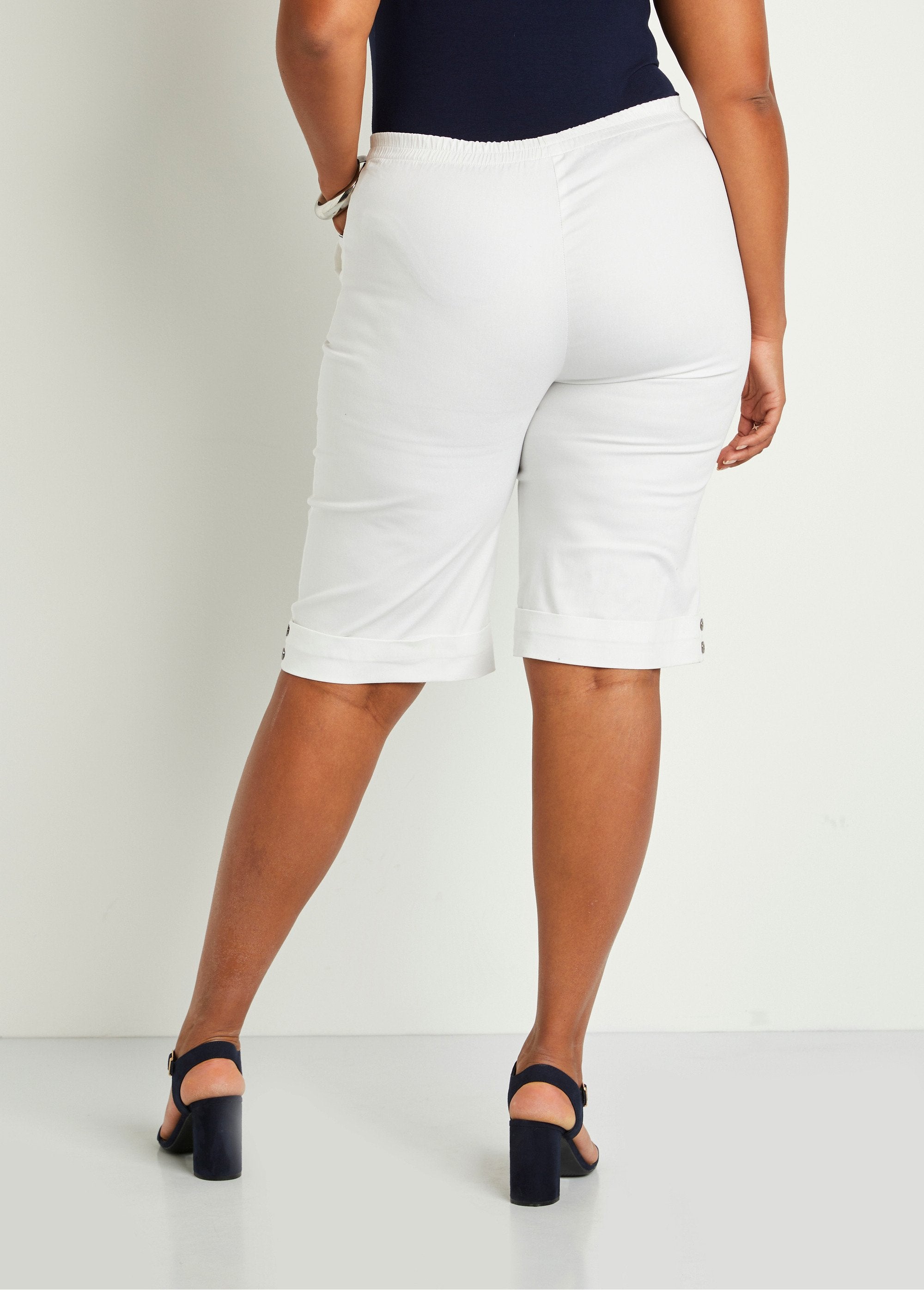 Bermudas_con_cinturilla_semielástica_Blanco,_Blanca_DO1_curvy