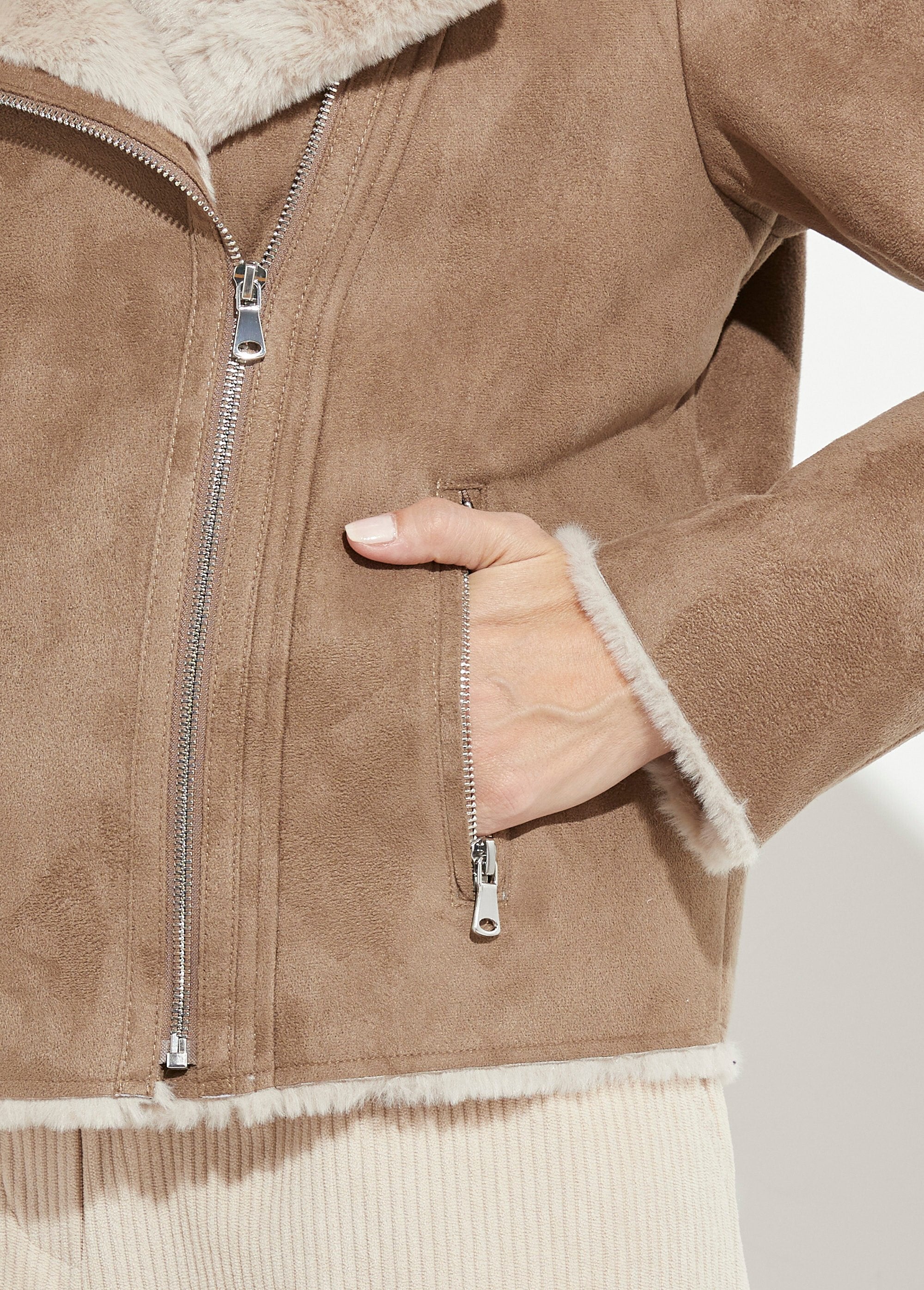 Blouson_zippé_façon_peau_lainée_Taupe_DE3_slim