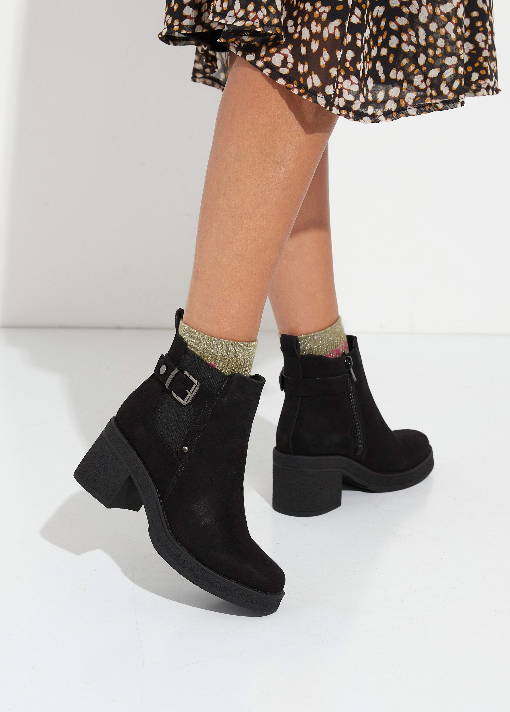 Boots_à_talons_hauts_et_semelle_crêpe_Noir_SF1_slim