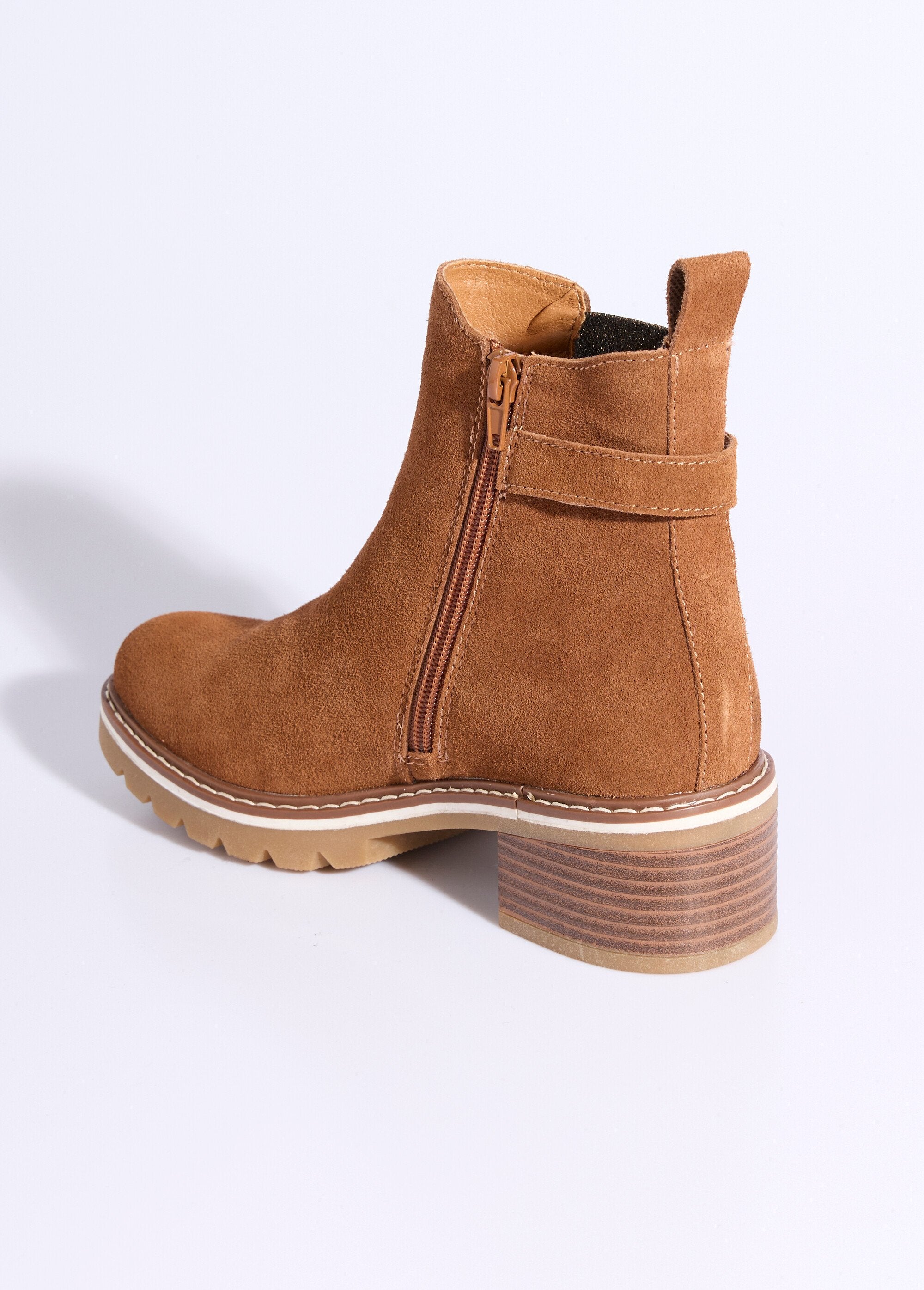 Botas_de_piel_inspiradas_en_la_Camarga_camello_DO1_slim