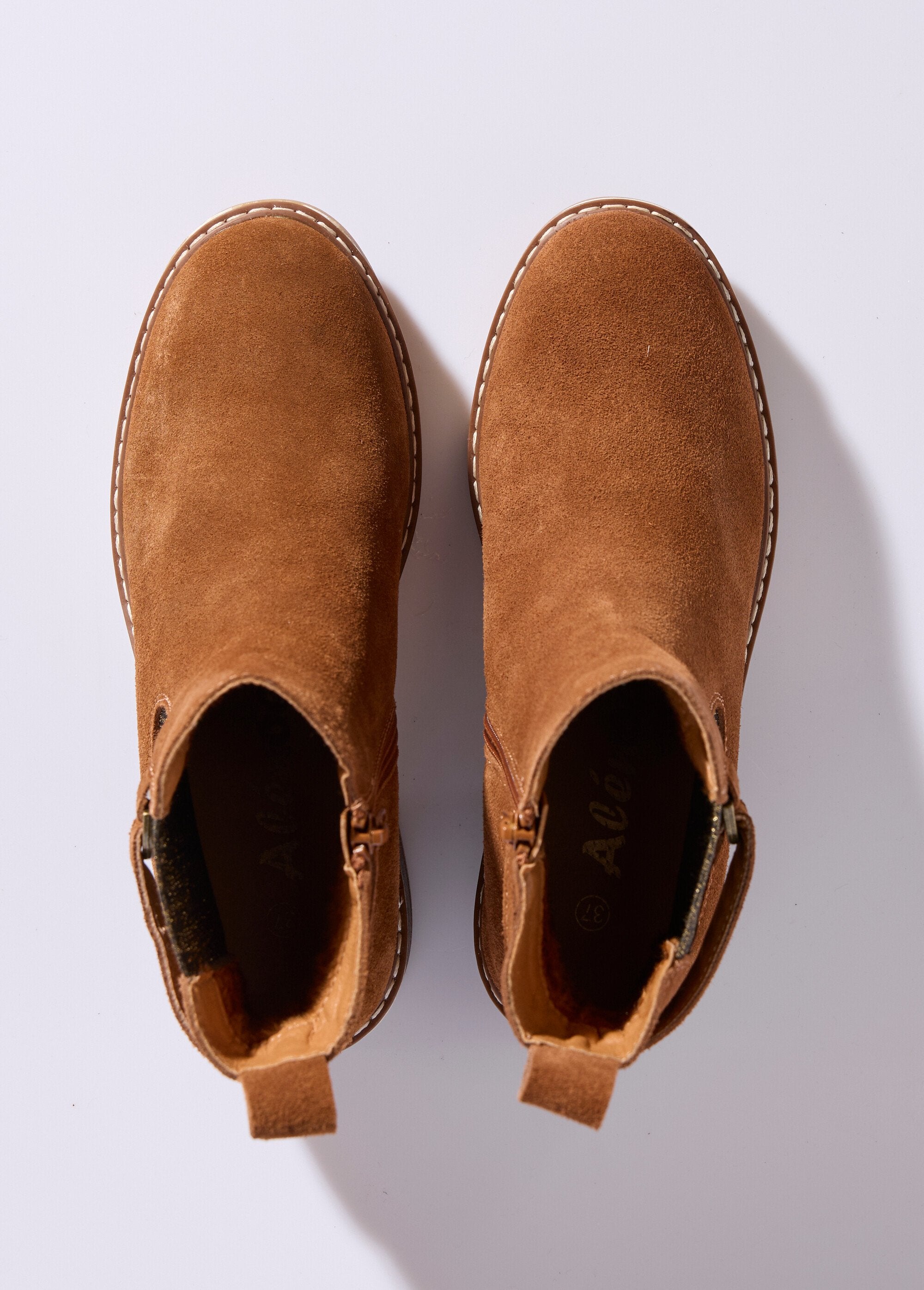 Botas_de_piel_inspiradas_en_la_Camarga_camello_OV1_slim