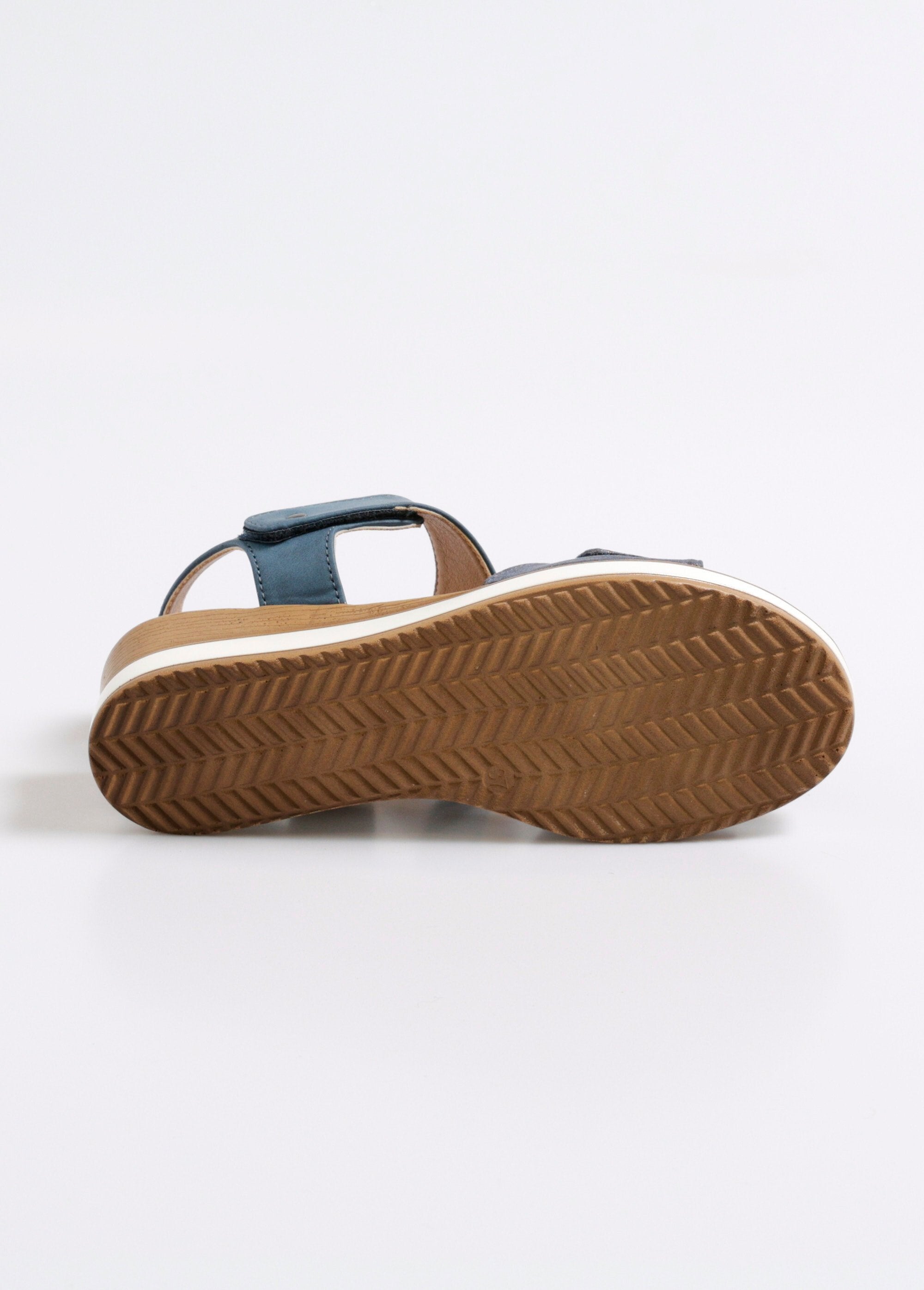 Sandalias_de_cuña_con_tiras_de_velcro_Marina_UN1_slim