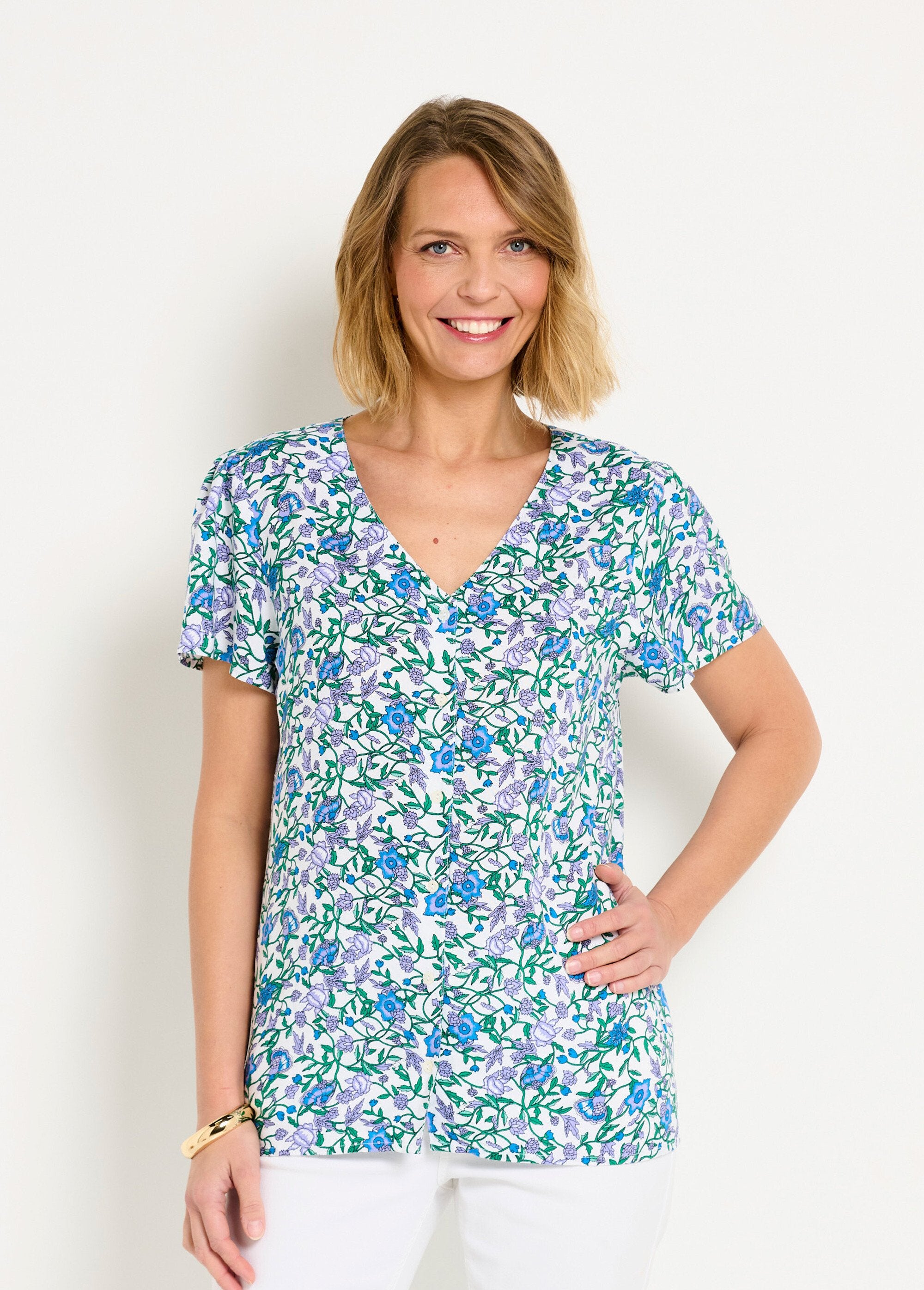 Blusa_floral_de_manga_corta_con_cuello_en_V_diablillo_verde_FA1_slim