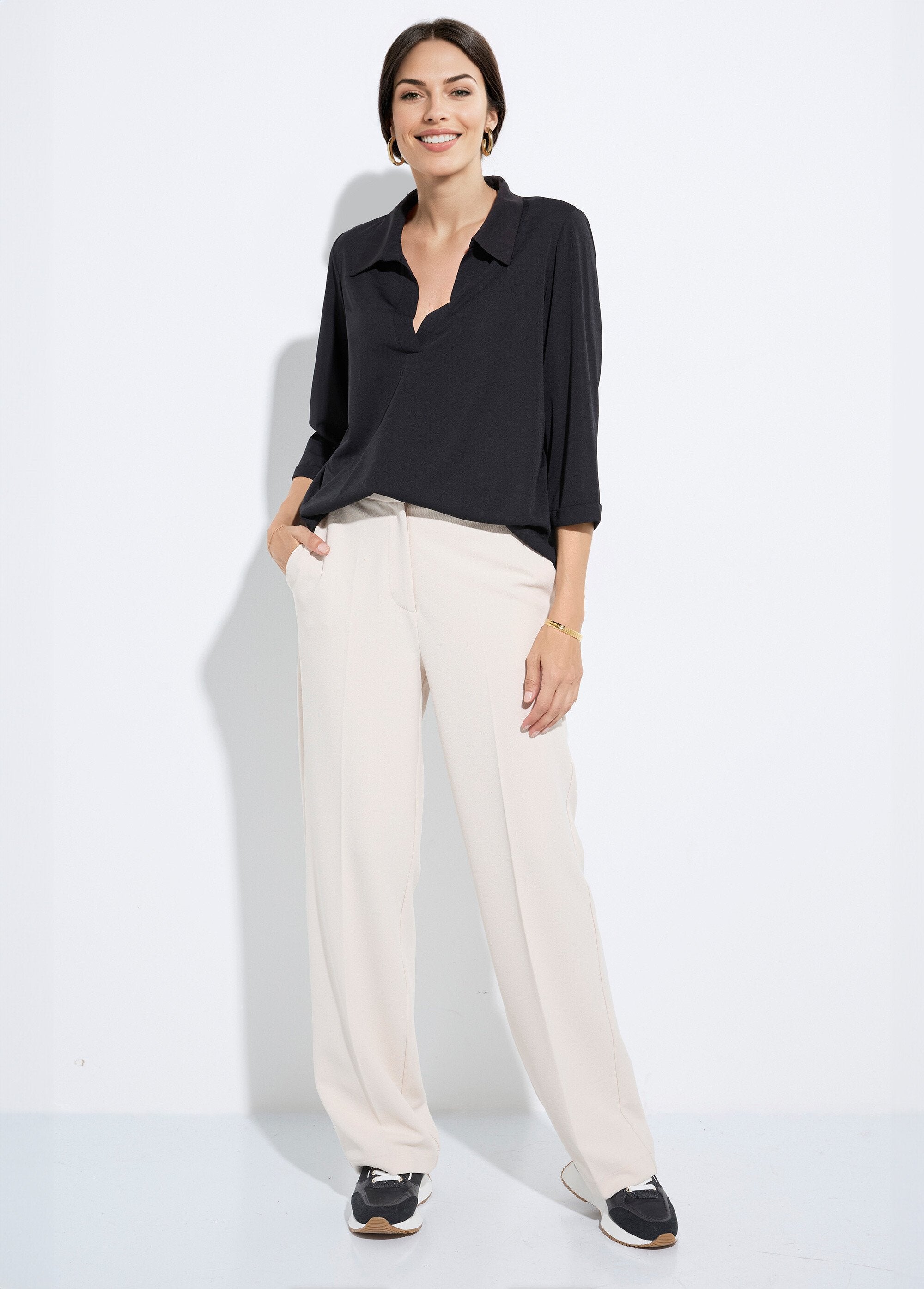 Blusa_fluida_y_sencilla_con_cuello_sastre_Negro_liso_SF1_slim