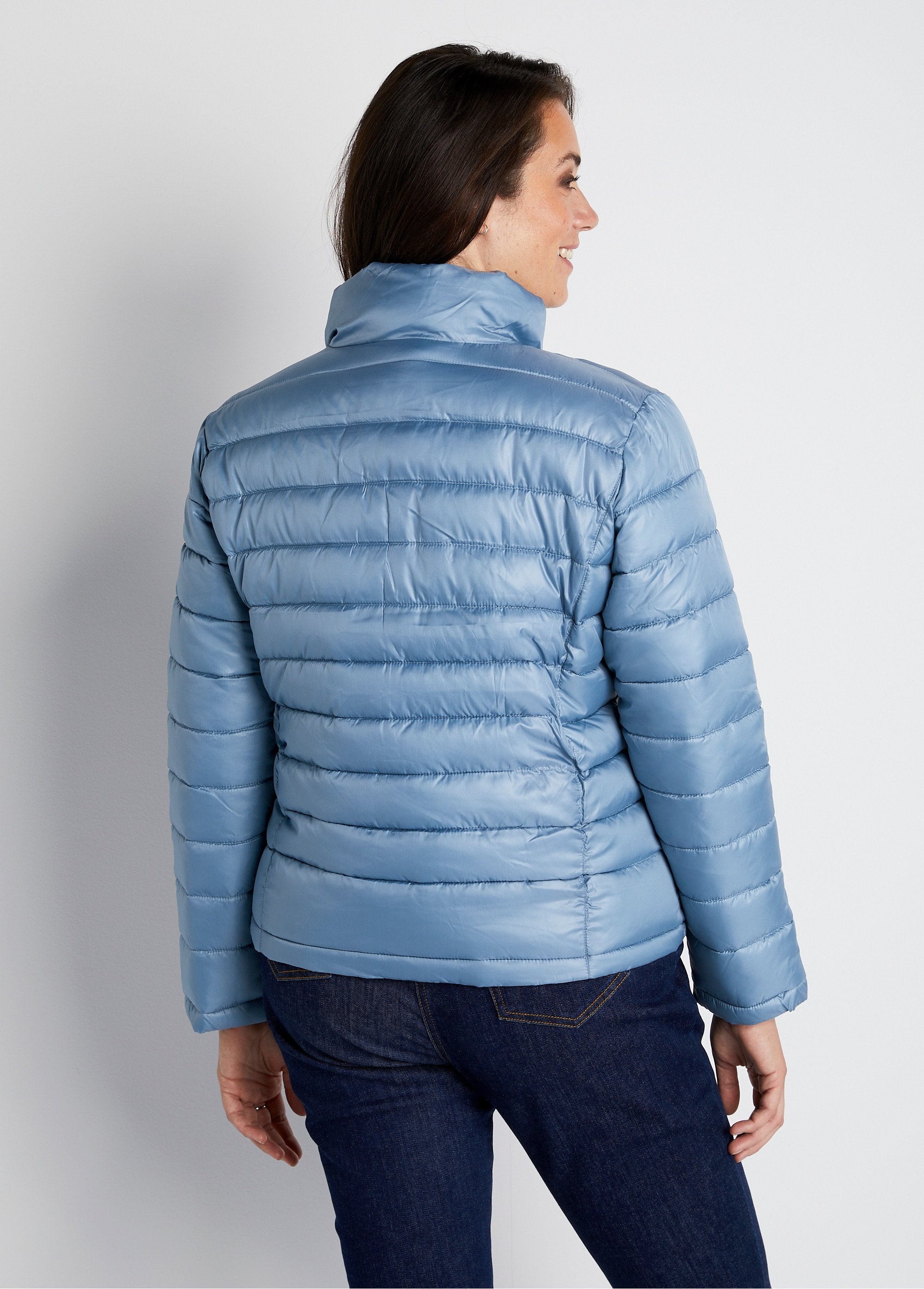 Anorak_corto_con_cremallera_y_manga_larga_Azul_hielo_DO1_curvy