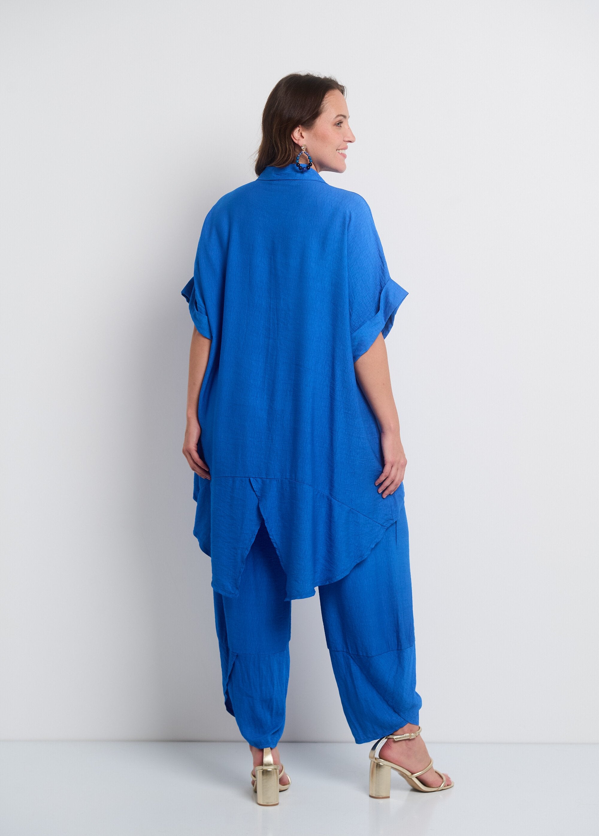 Ensemble_chemisier_et_pantalon_Bleu_roi_DO1_curvy