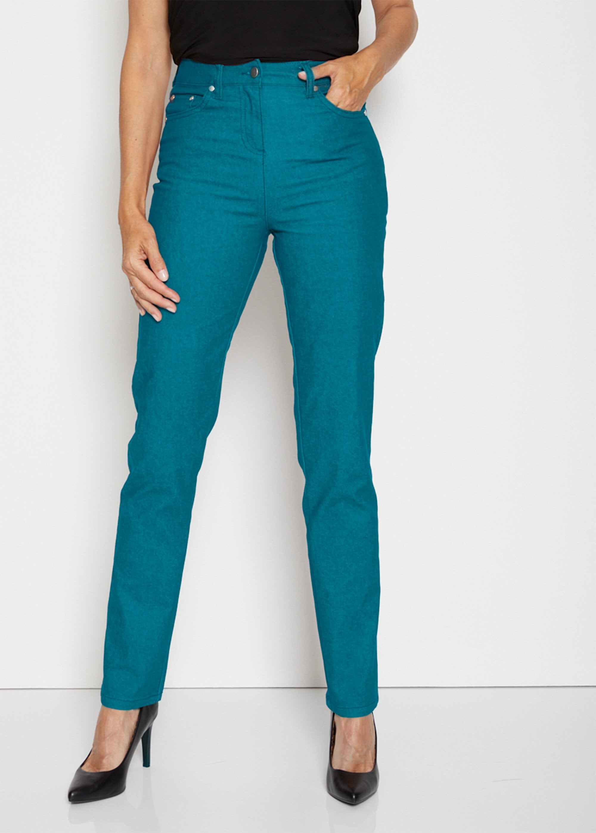 Vaqueros_MORPHOSTYLE_de_colores_en_tejido_elástico._Verde_FA1_slim