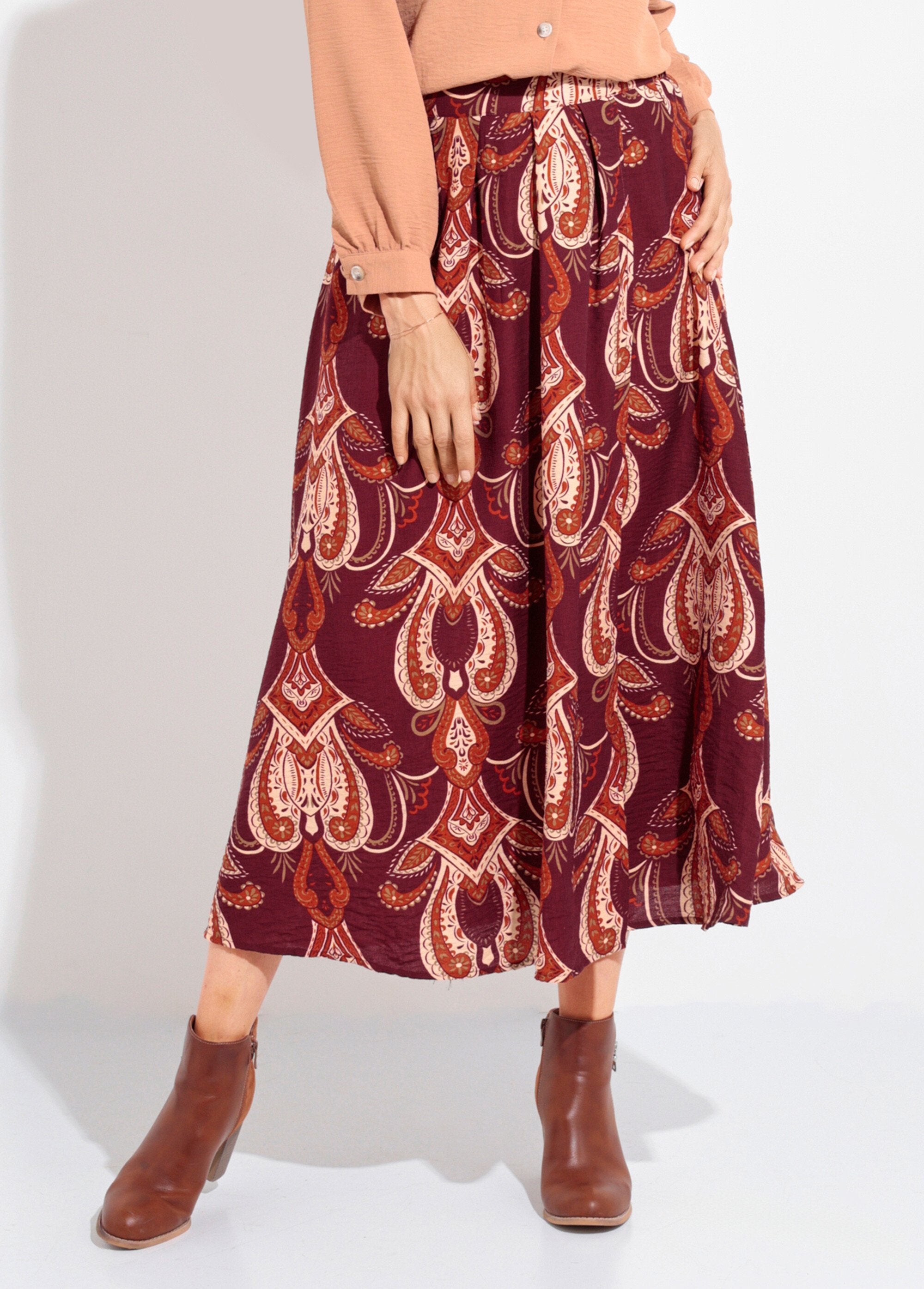 Falda_larga_fluida_con_estampado_paisley_Burdeos_FA1_slim
