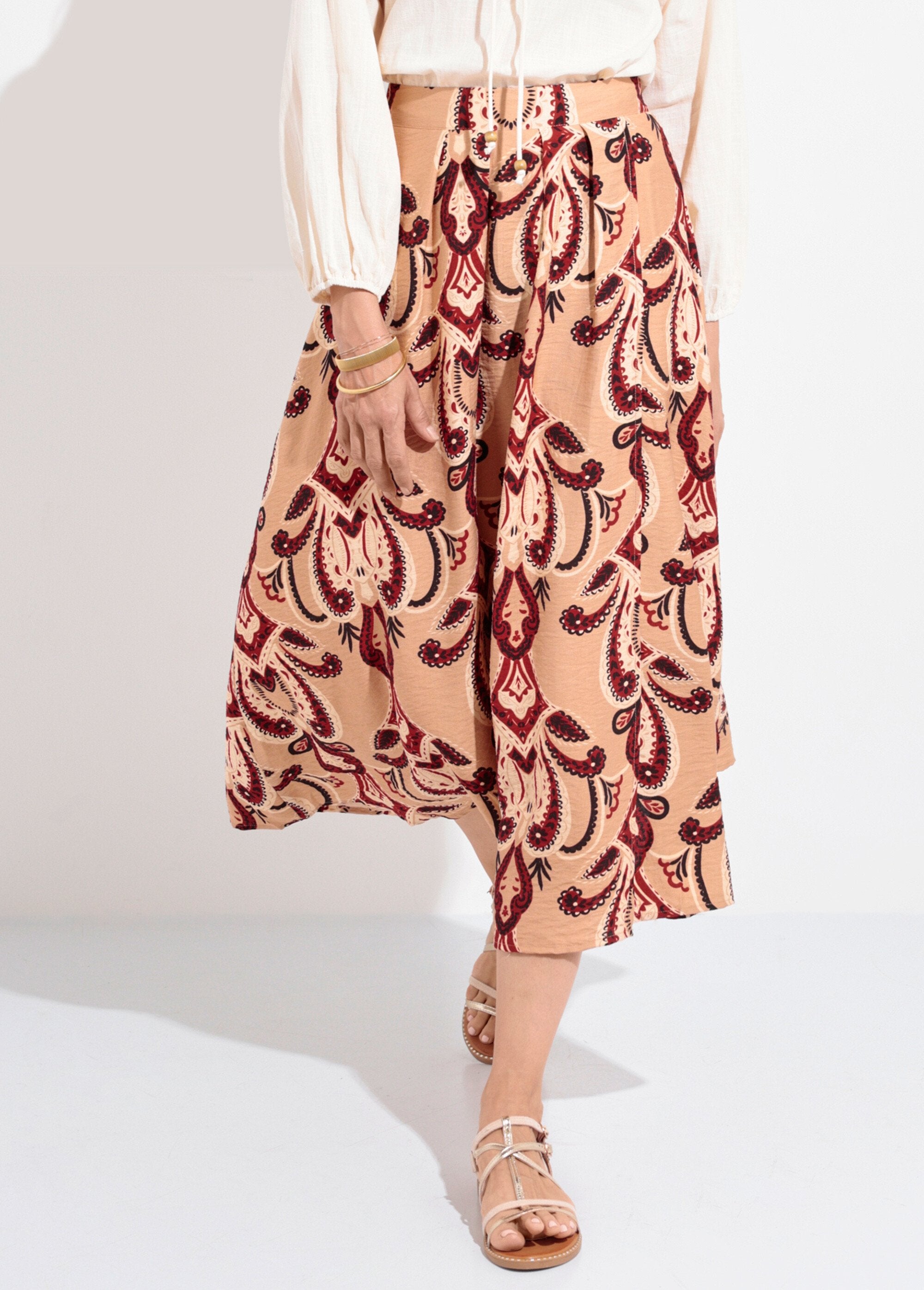 Falda_larga_fluida_con_estampado_paisley_Beige_FA1_slim