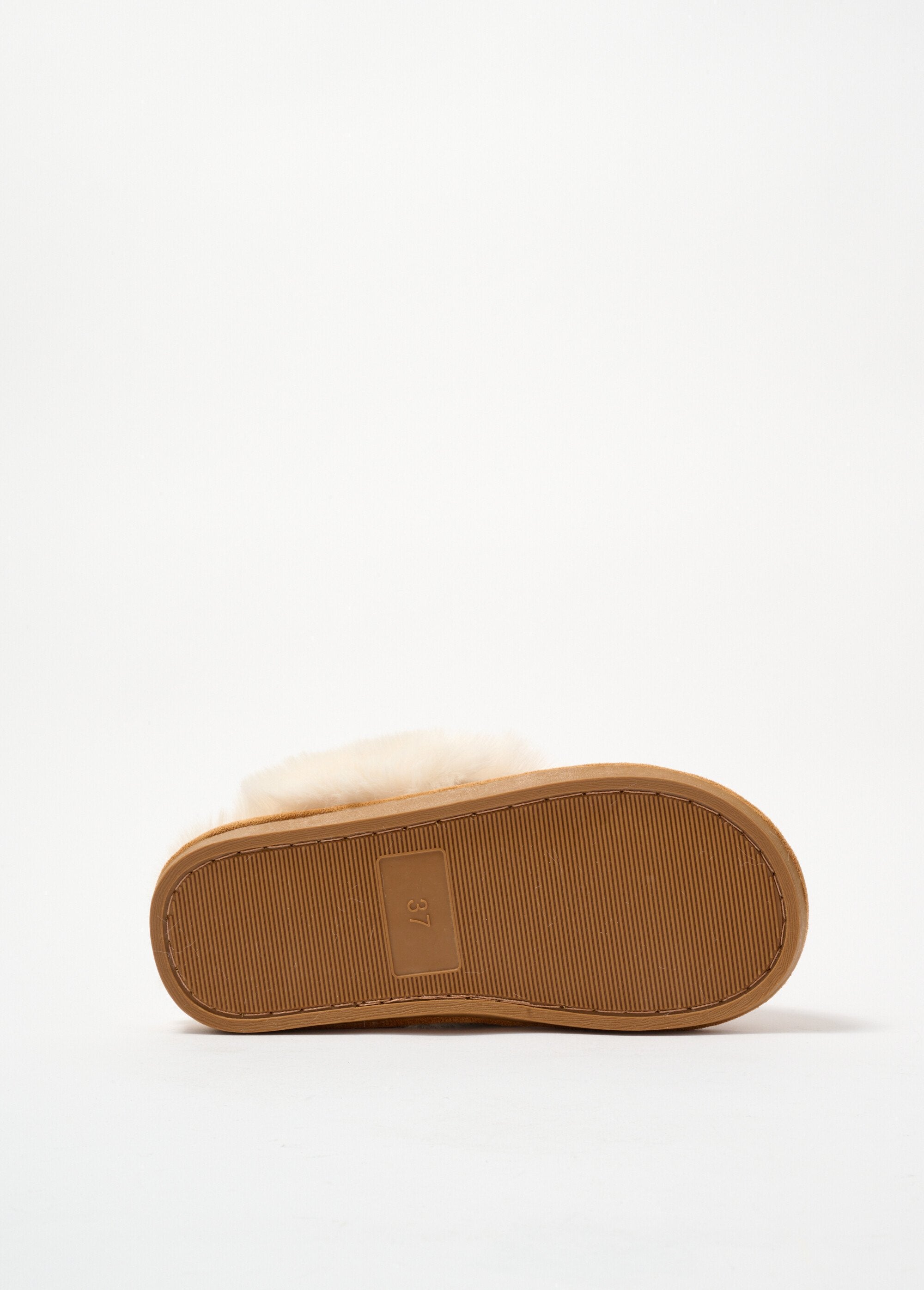 Zapatillas_tipo_mulas_camello_UN1_slim