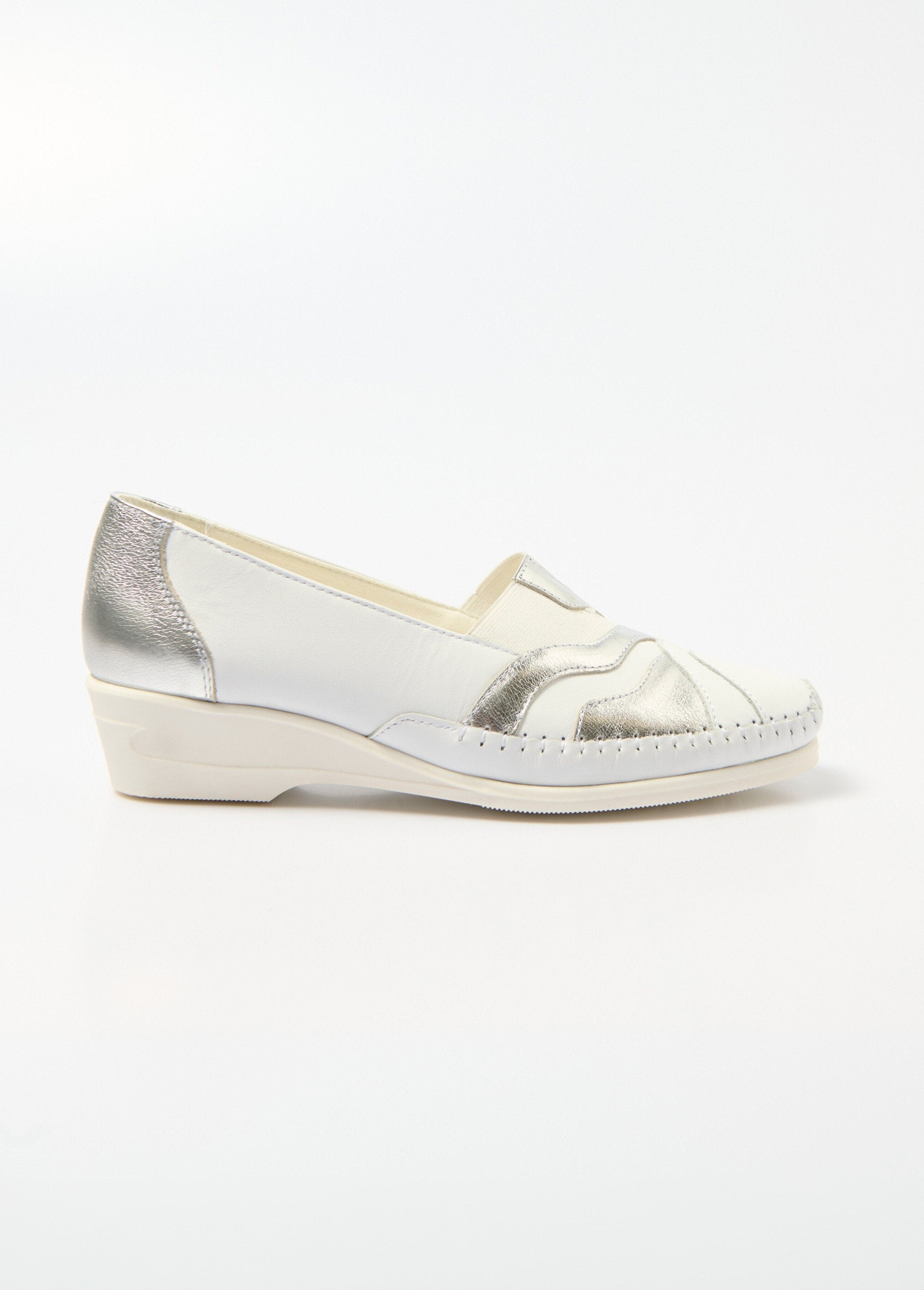 Mocasines_piel_con_elástico_ancho_confort_Blanco,_Blanca_DR1_slim