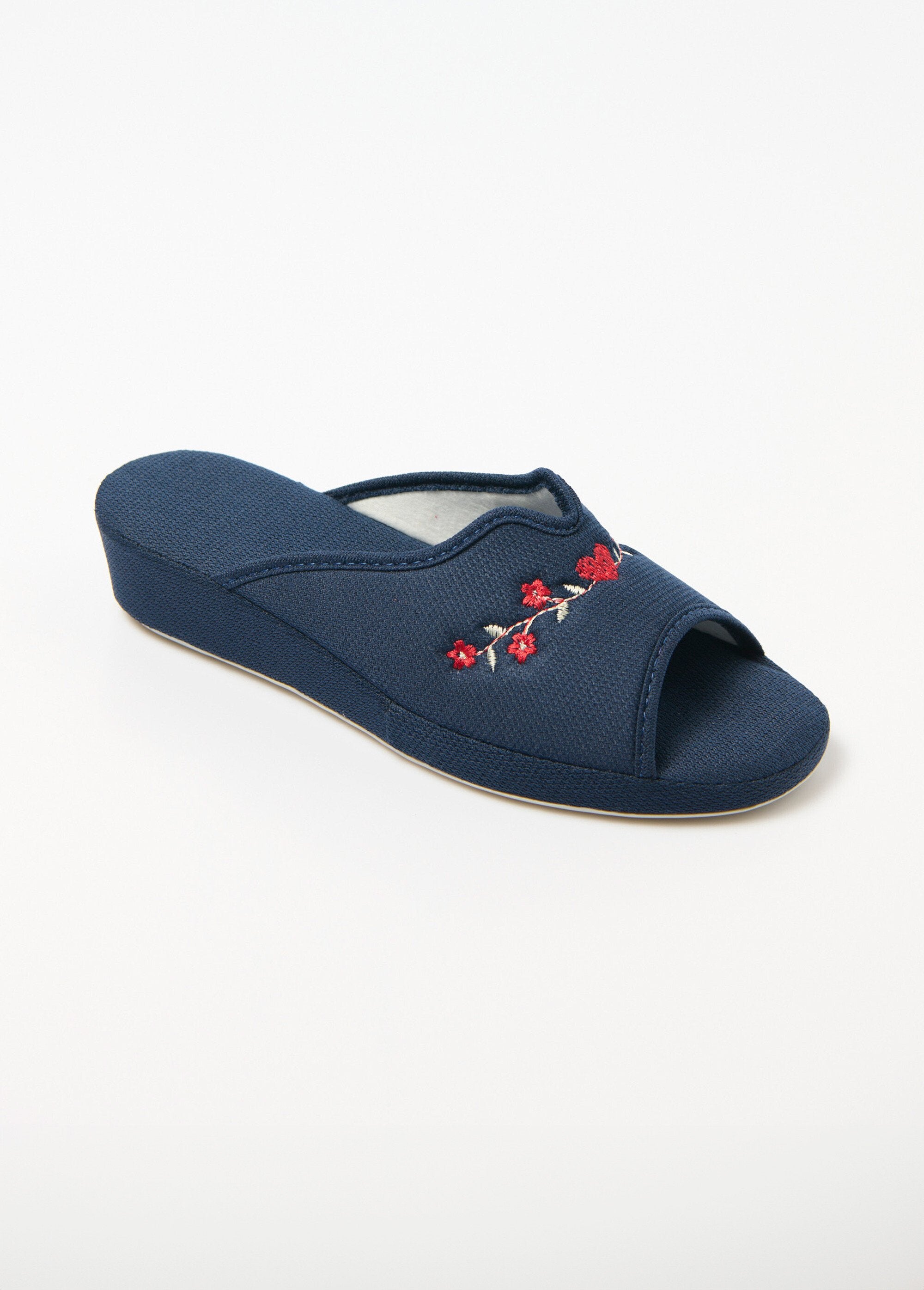 Mules_anchos_y_cómodos_bordados_con_tacón_de_cuña_cubierto_Marina_FA1_slim
