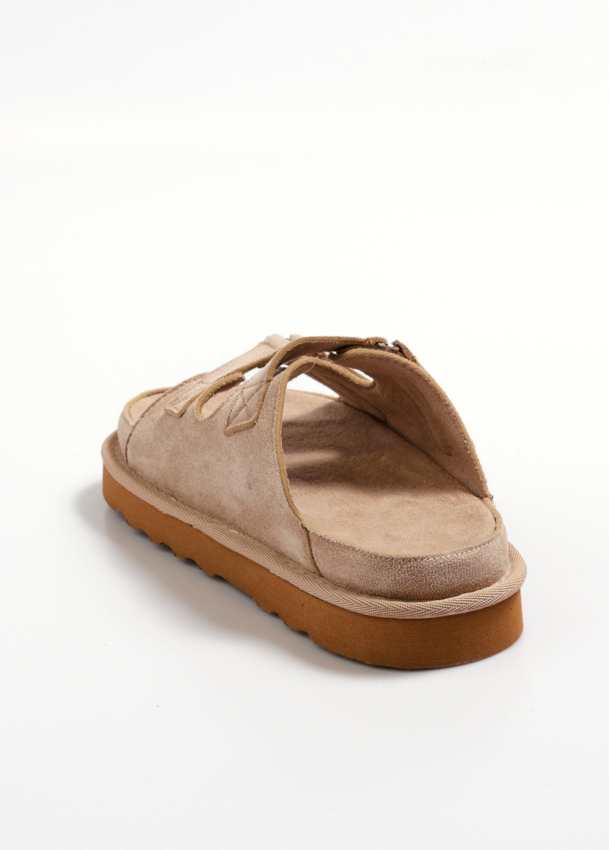 Mules_de_ante_con_cuña_y_velcro_Beige_DO1_slim