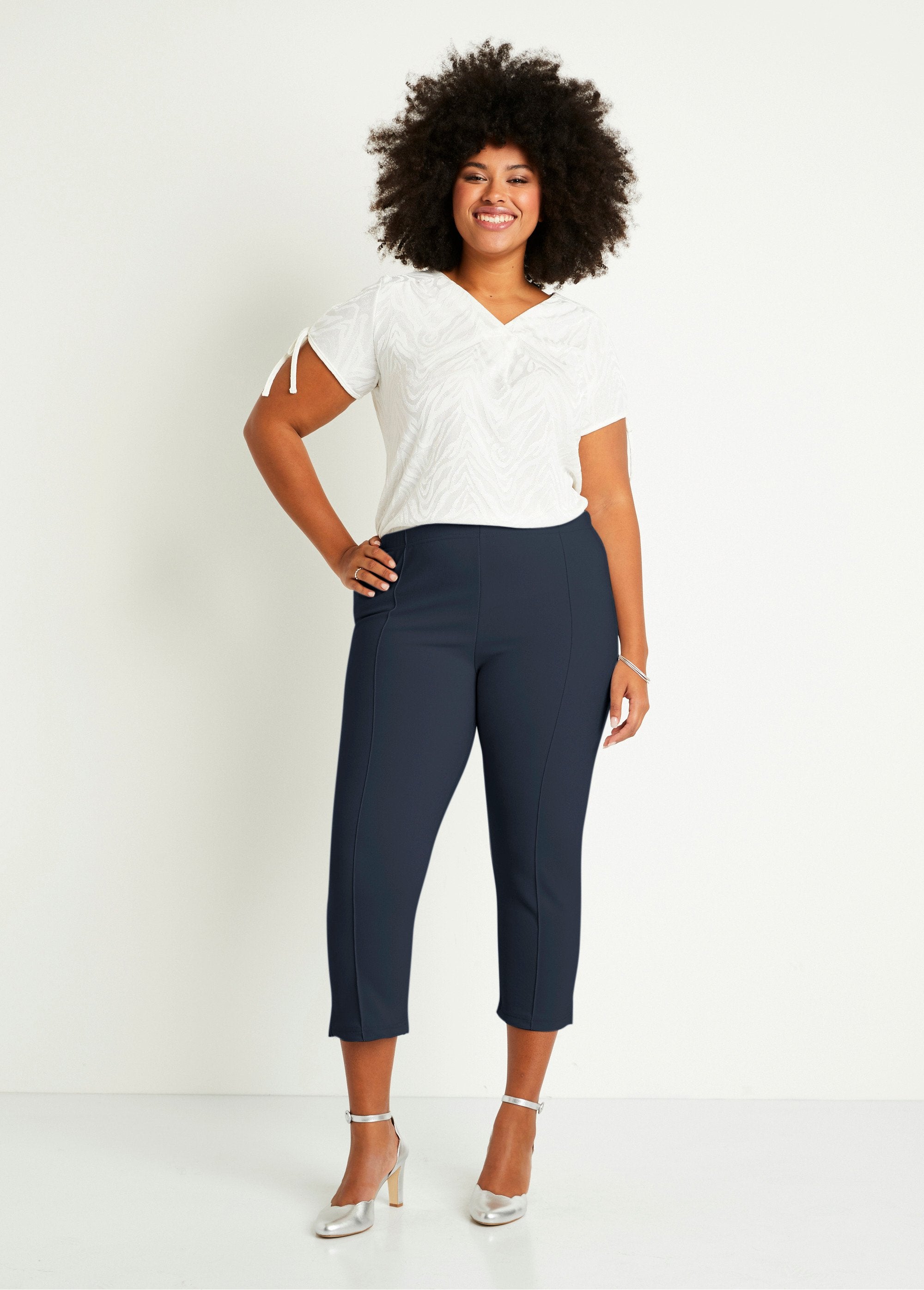 Pantalones_cropped_con_cintura_elástica_de_canalé_Marina_SF1_curvy