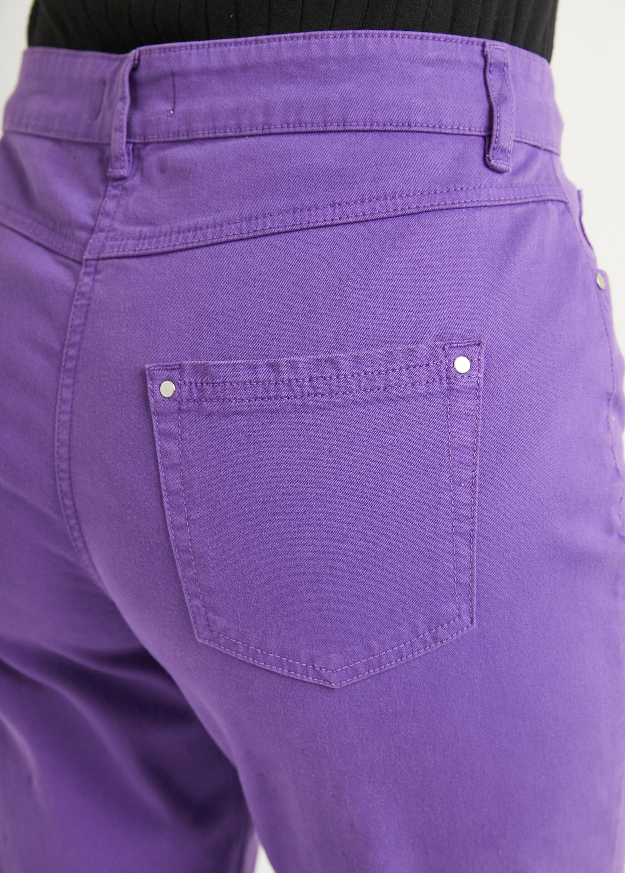 Pantalón_5_bolsillos_recto_de_algodón_elástico_Violet_DE2_slim