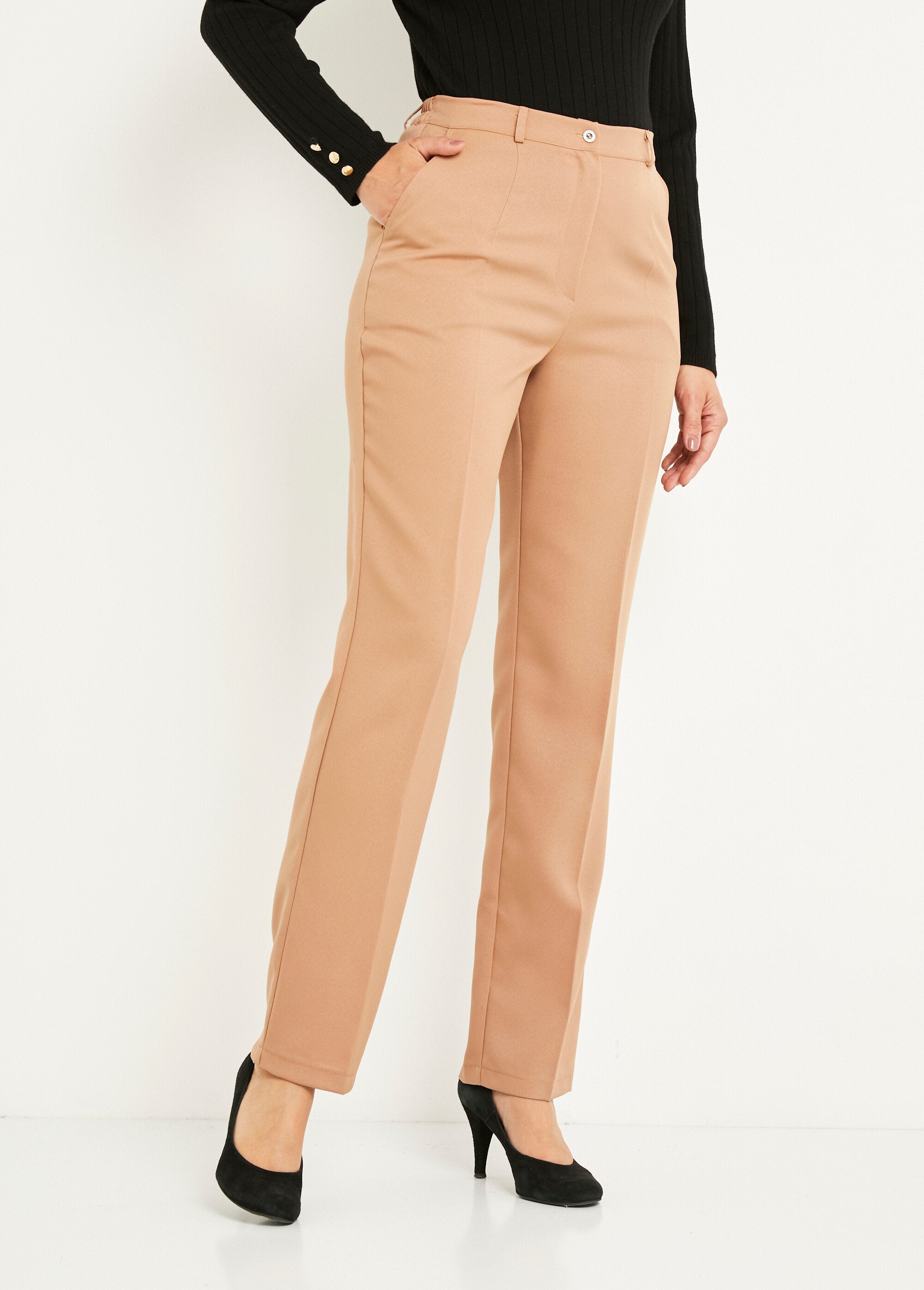 Pantalón_recto_liso_con_cintura_semielástica_Beige_FA1_slim