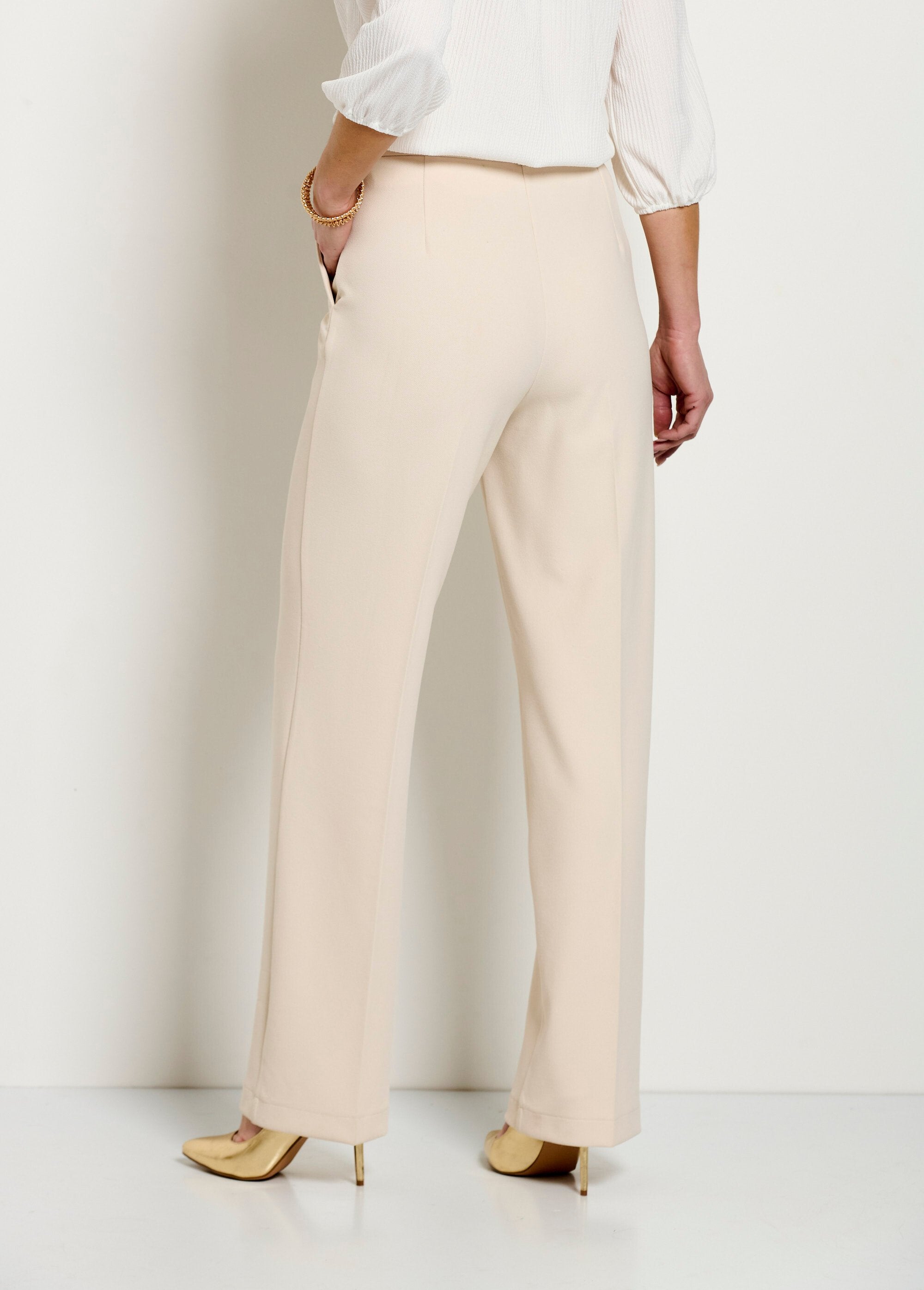 Pantalón_ancho_fluido_Beige_DO1_slim