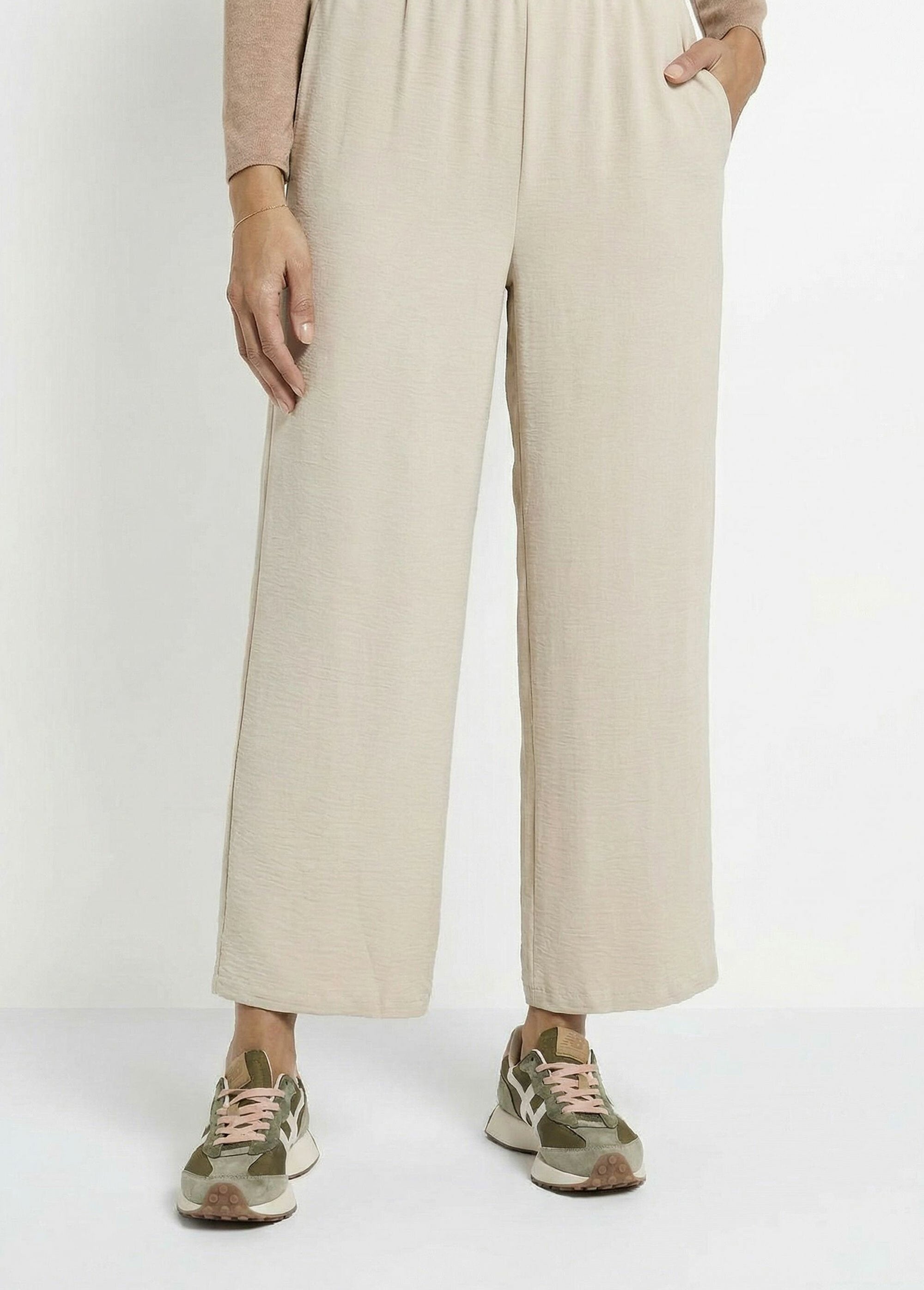 Pantalones_de_crepé_fluidos_de_pierna_ancha_Beige_FA1_slim