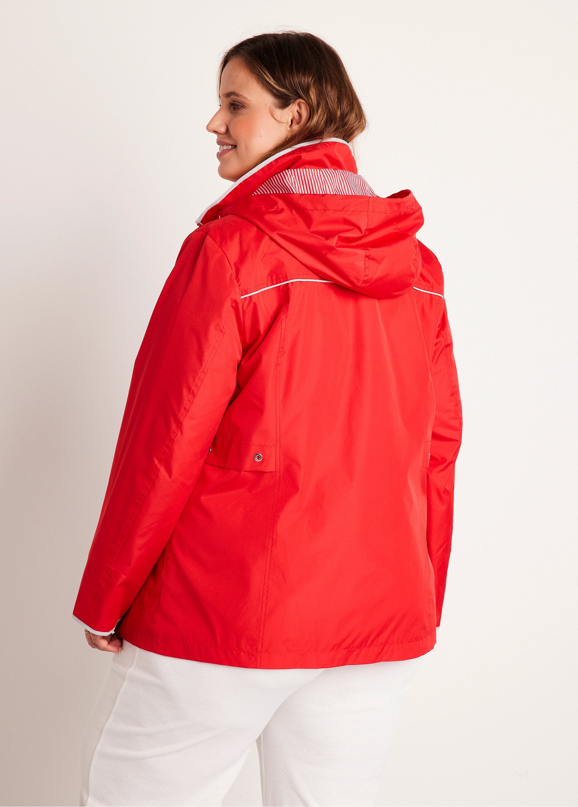 Parka_corta_con_cremallera_Rojo_DO1_curvy