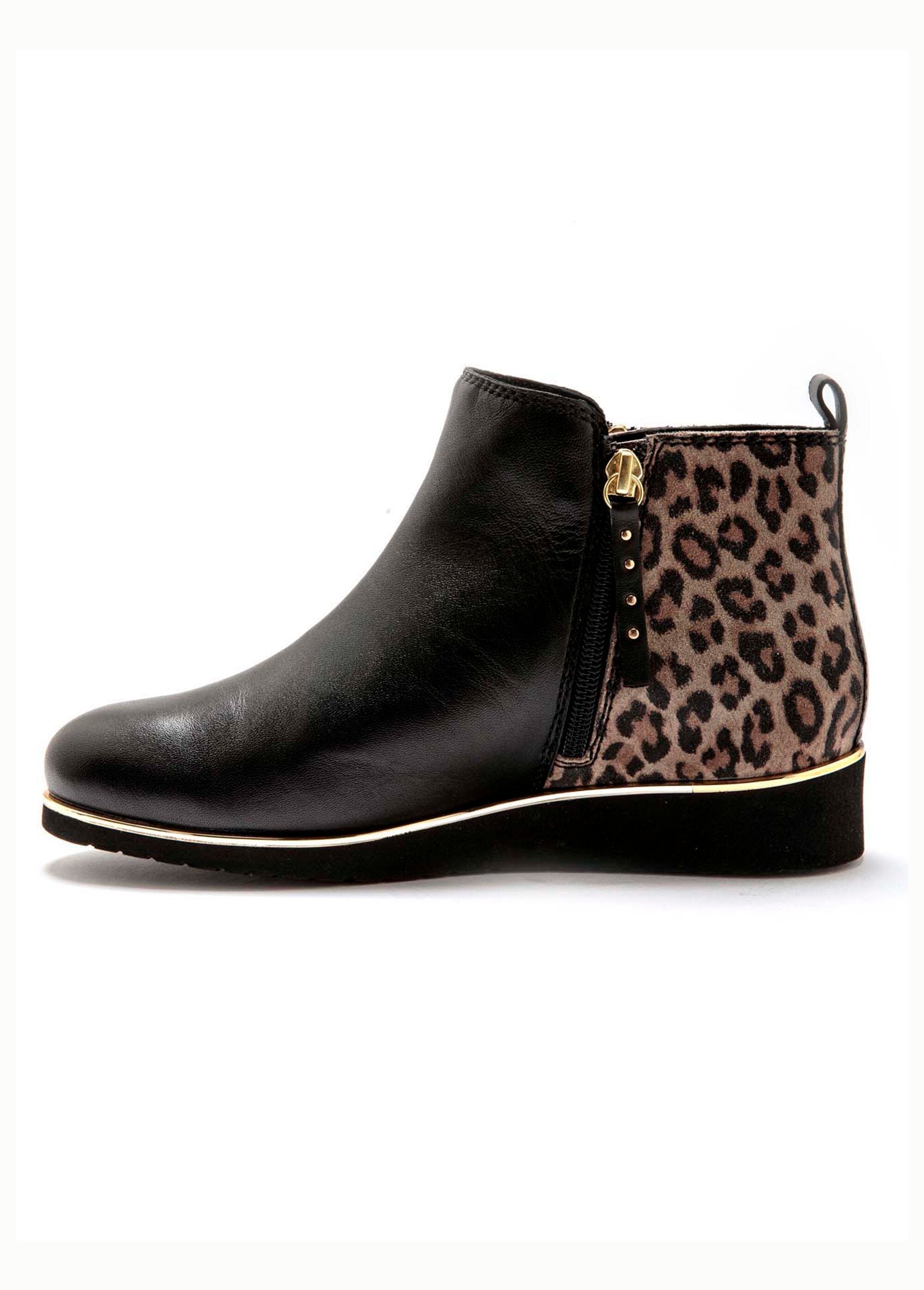 Botas_de_piel_de_dos_materiales_Estampado_de_leopardo_GA1_slim