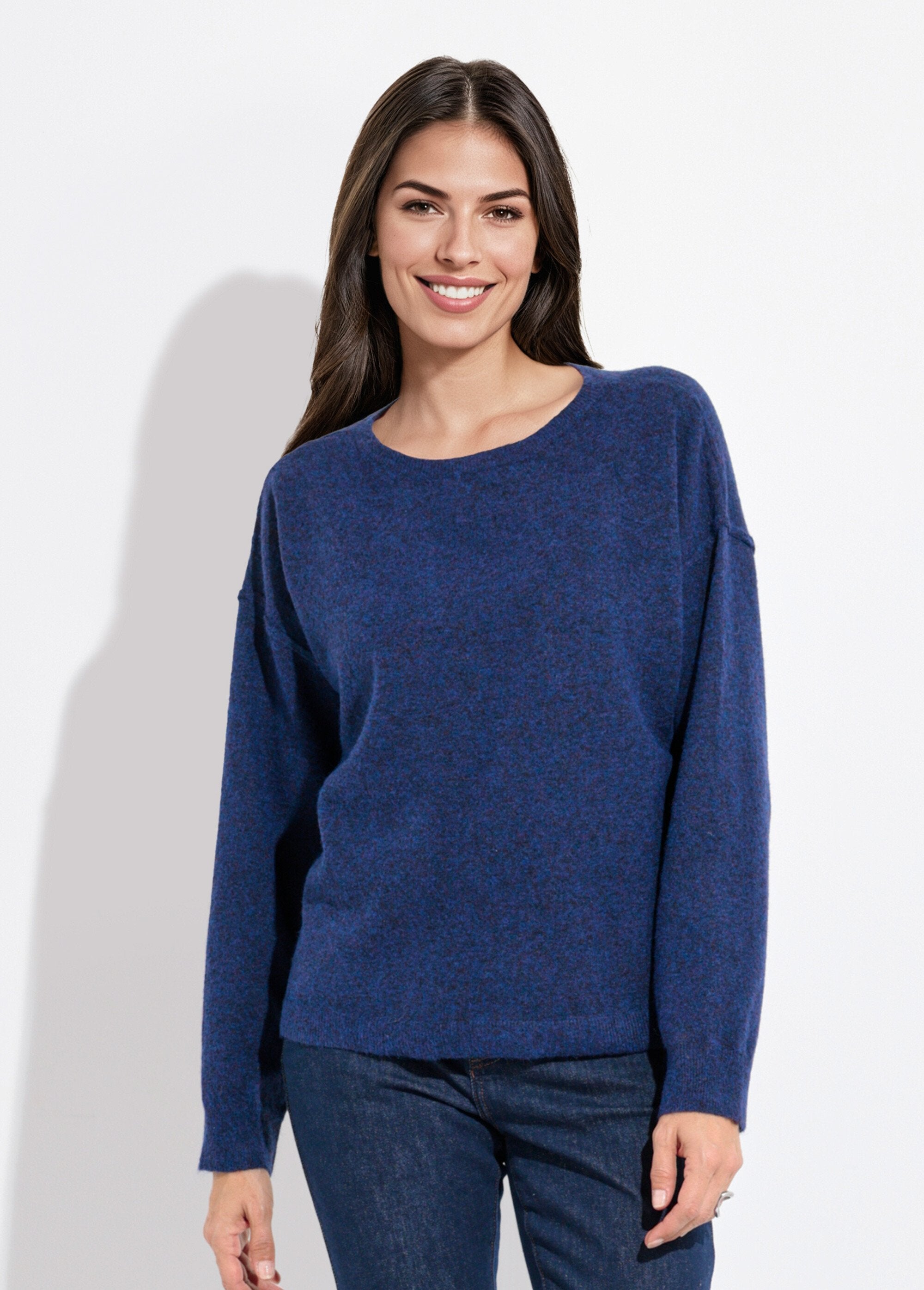 Suéter_cálido_de_cuello_redondo_con_lana._Azul_FA1_slim