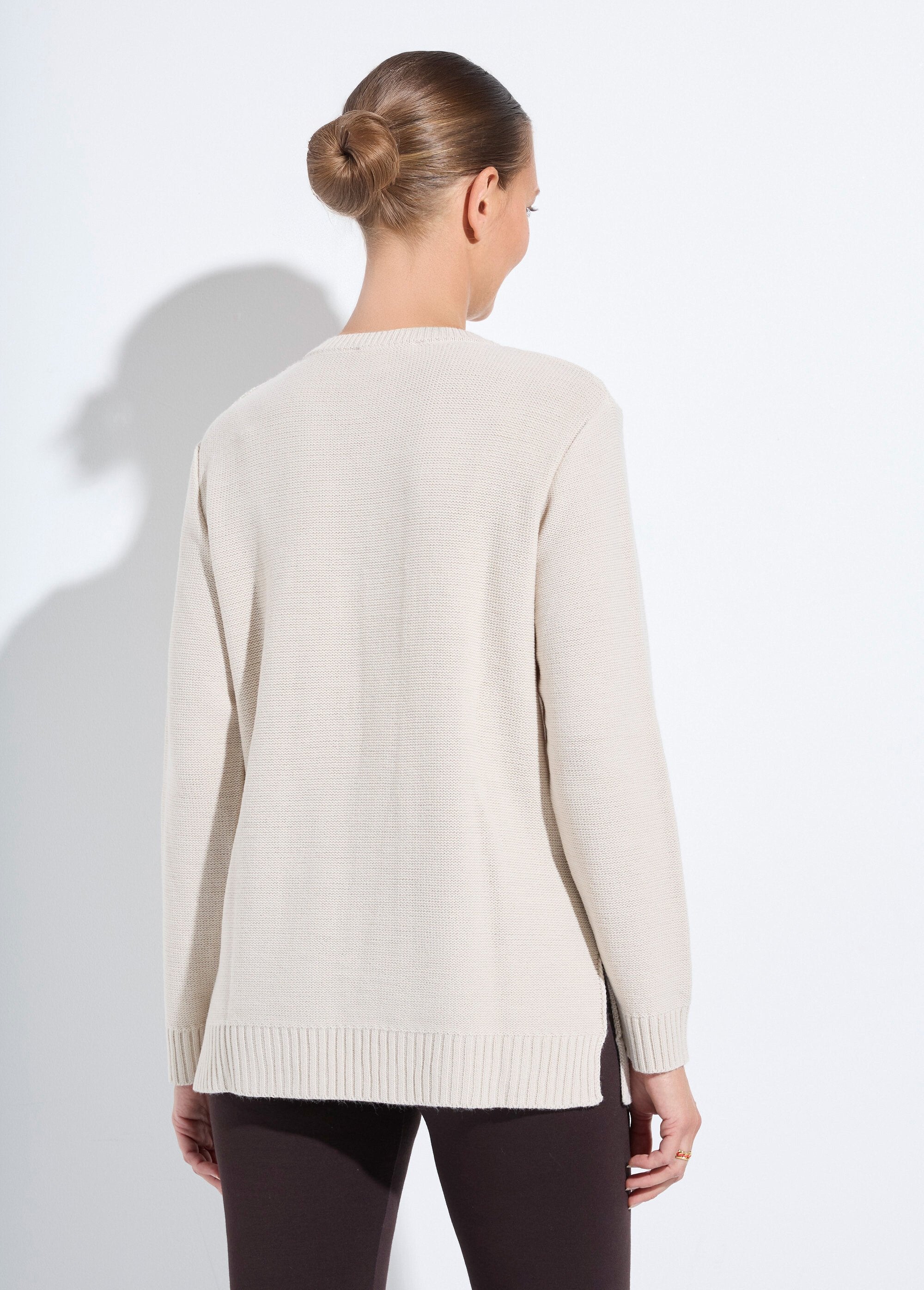 Suéter_túnica_de_cuello_redondo_y_manga_larga_Beige_DO1_slim