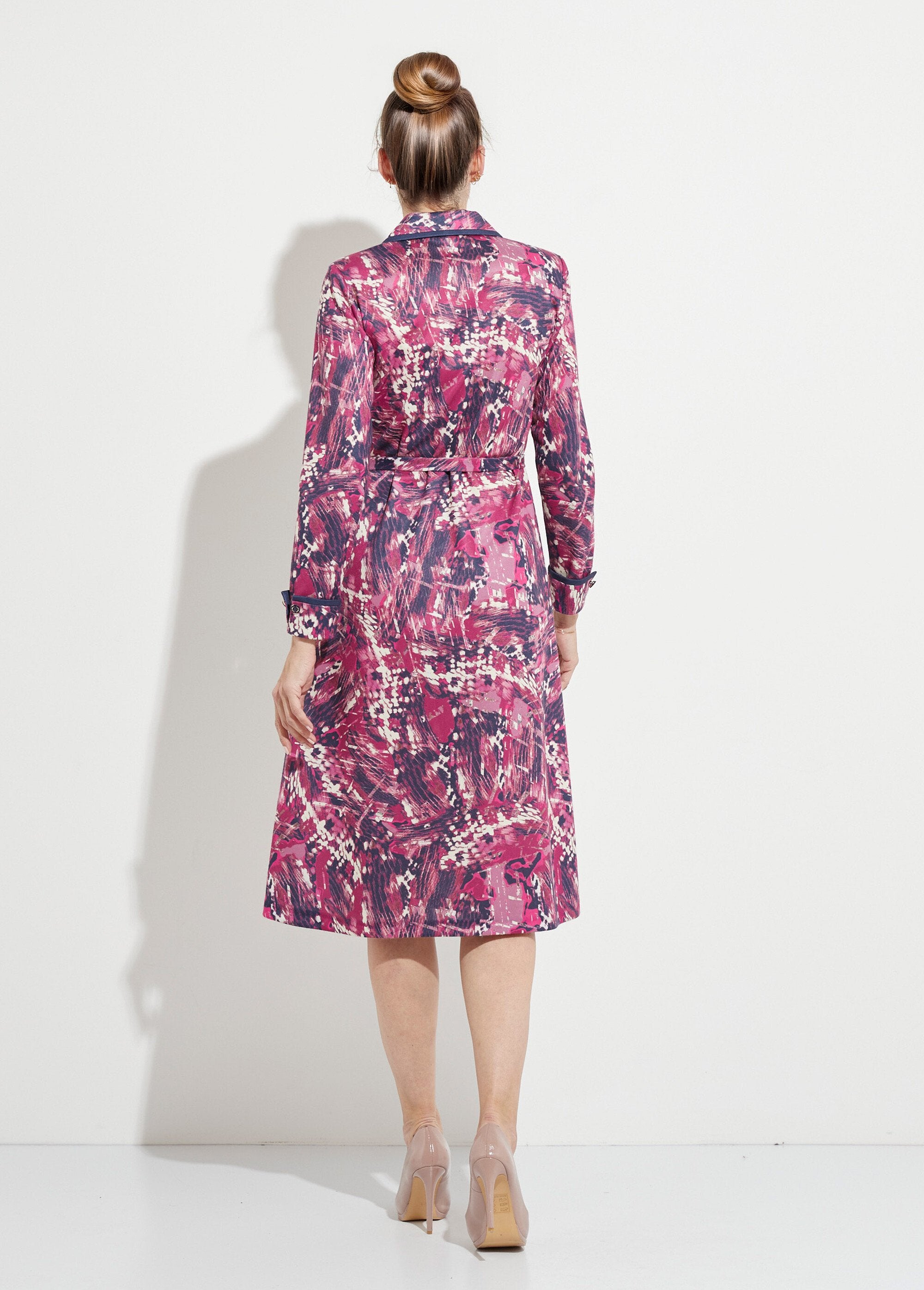 Robe_boutonnée_col_tailleur_mi_longue_imprimée_Rose_et_marine_DO1_slim