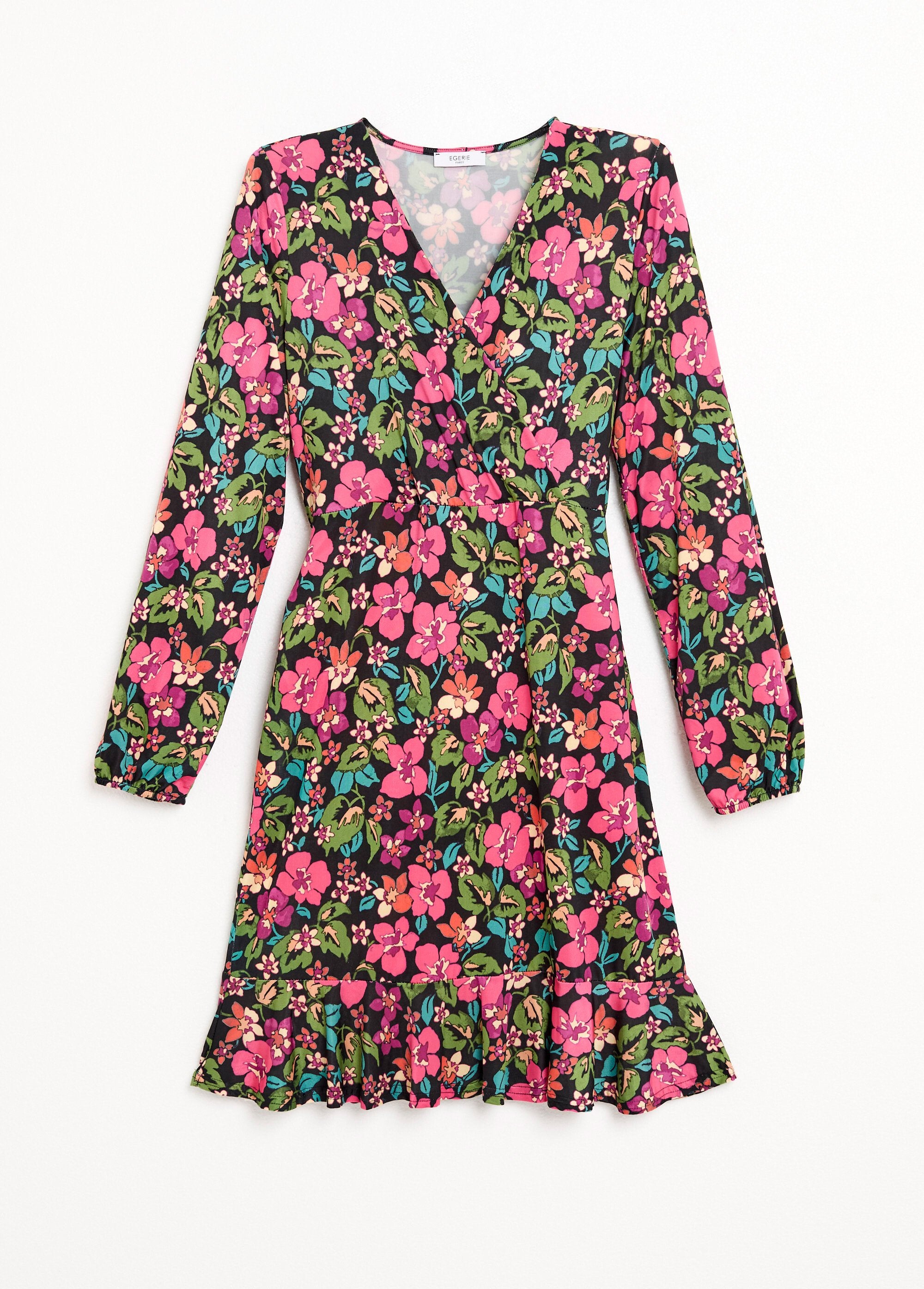 Vestido_cruzado_corto_y_acampanado_con_estampado_floral_Negro_y_fucsia_AP1_slim
