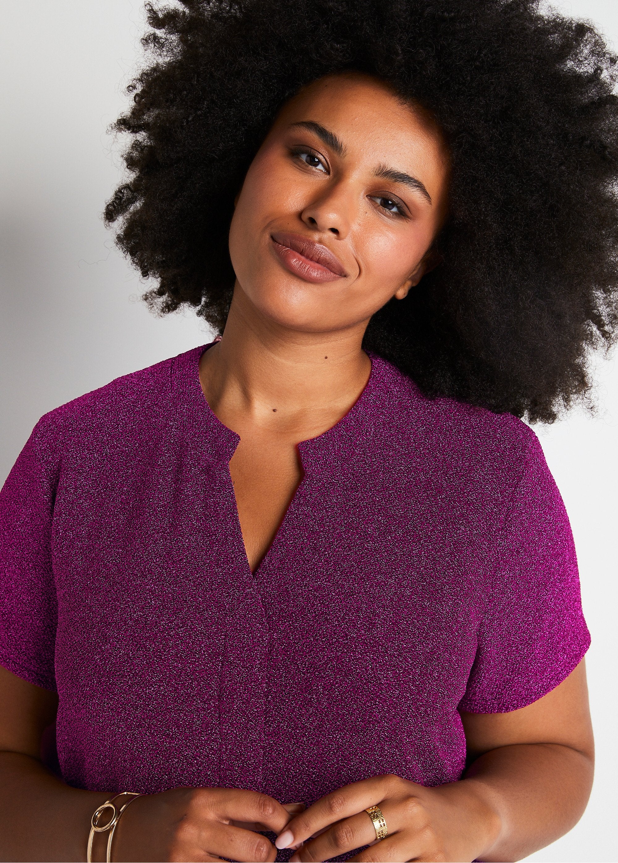 Vestido_corto_evasé_de_punto_brillante_Rosa_DE1_curvy