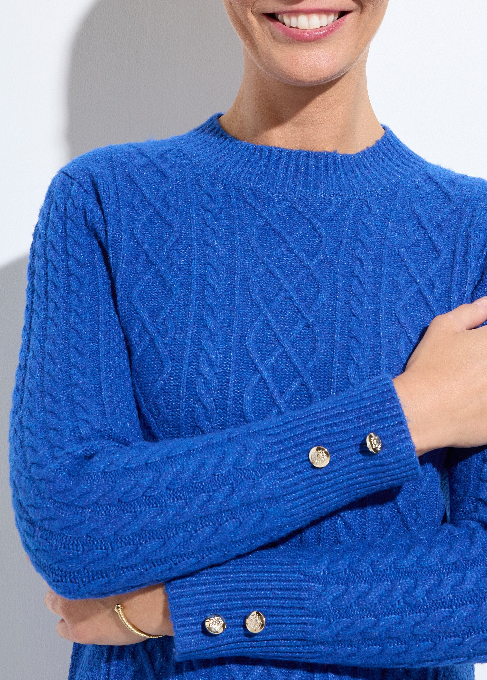 Vestido_corto_de_punto_liso_con_cuello_redondo_Azul_DE1_slim