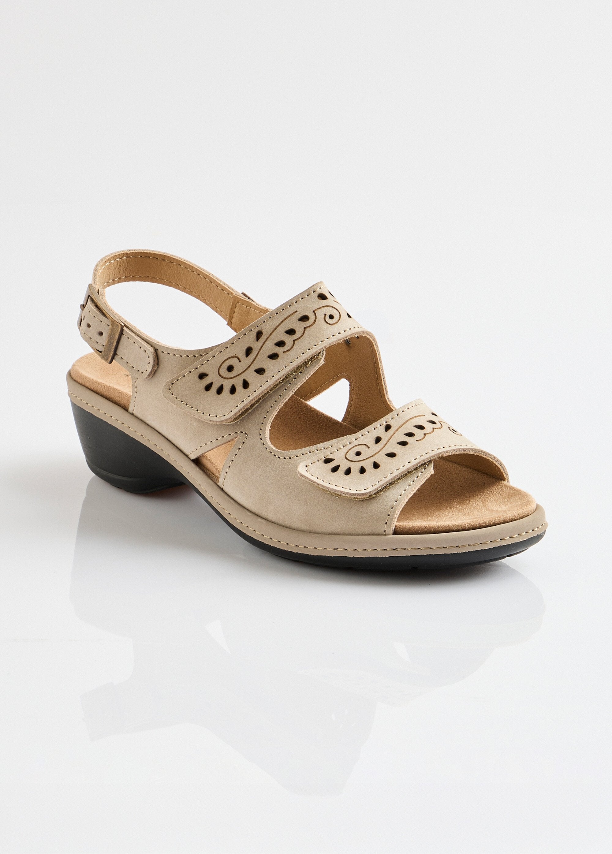Sandalias_anchas_de_piel_con_tiras_de_velcro._Lunar_FA1_slim